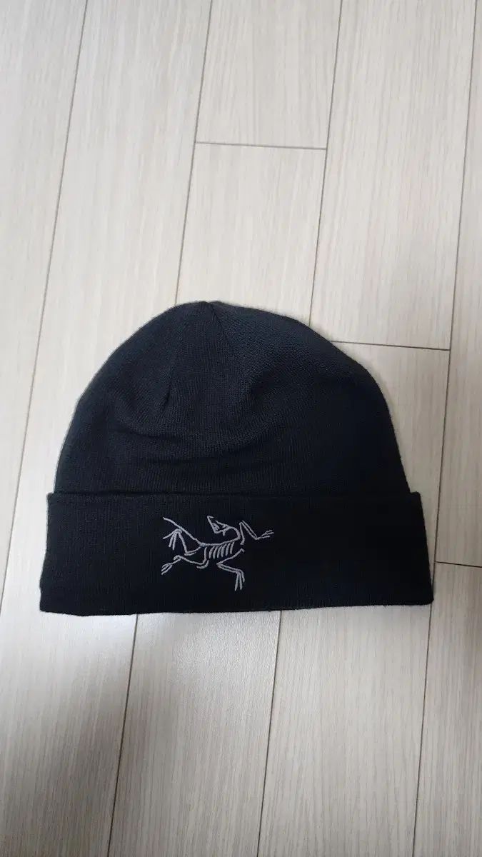 ARC TERYX アークテリクス エンブロイダリー BIRD トゥーク ブラック ビーニー