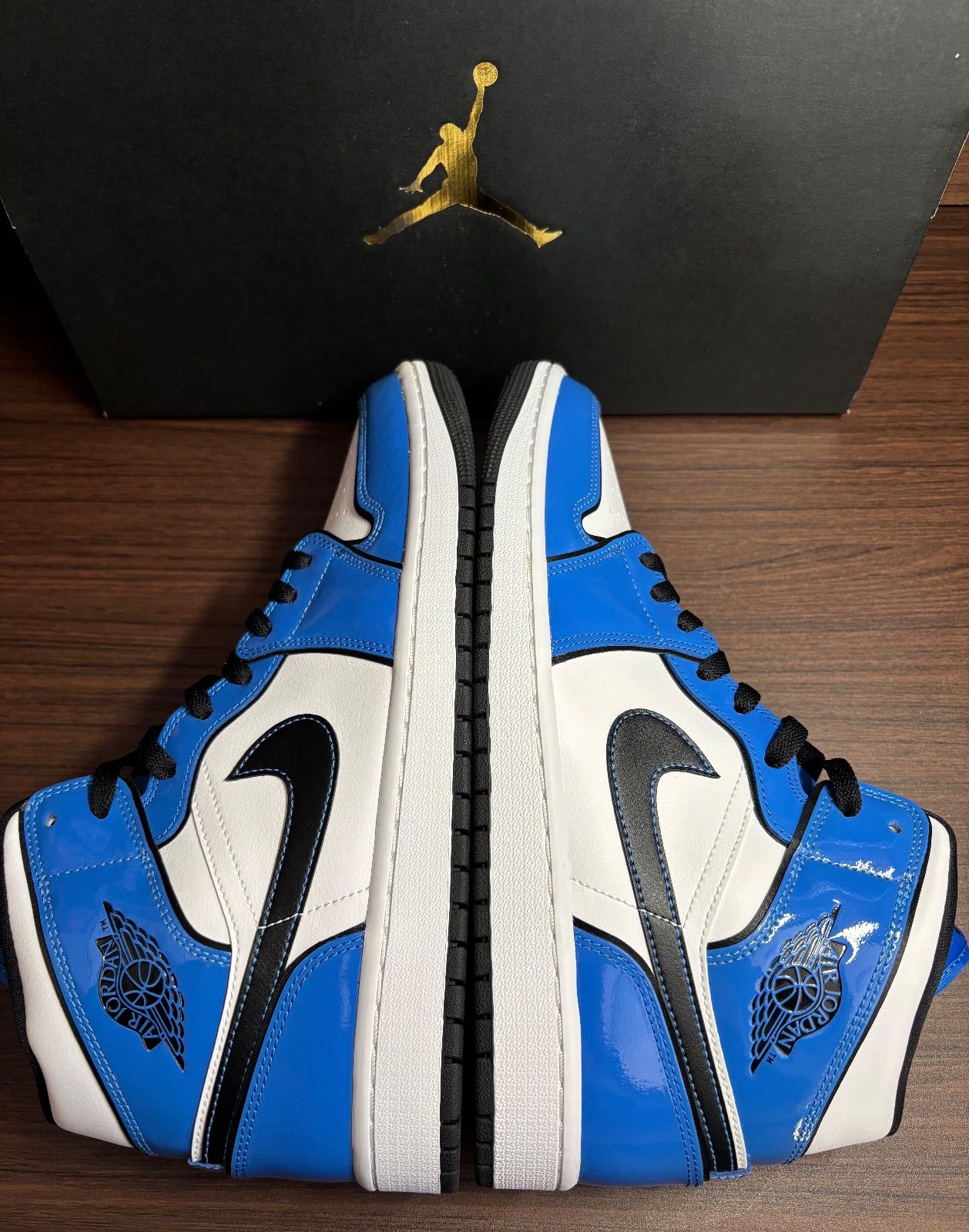 ナイキ エアジョーダン1