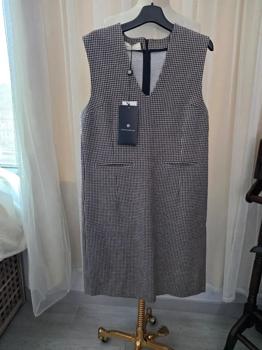 マルニ ヘリンボーン Vネック ONE PIECE