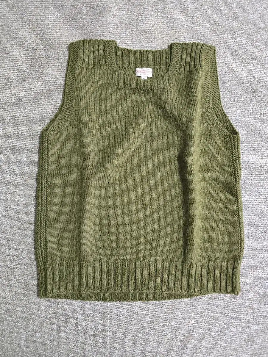 タイムウォーンクロージング × BUTCHER ブッチャープロダクツ RED CROSS VEST レッドクロス ベスト 42 OLIVE オリーブ アットラスト