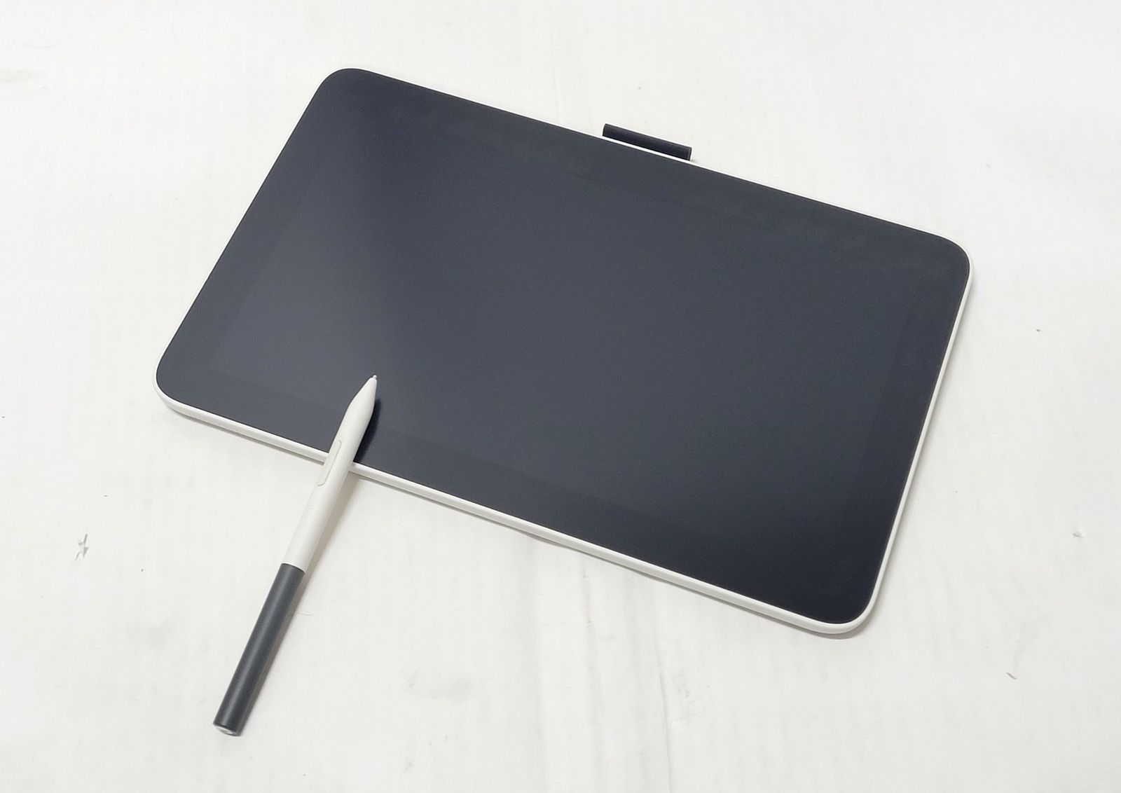 Wacom One 12 2025年製 3 in 1コード付き 液晶ペンタブレット ワコム アニメ イラスト -C 20-byebye