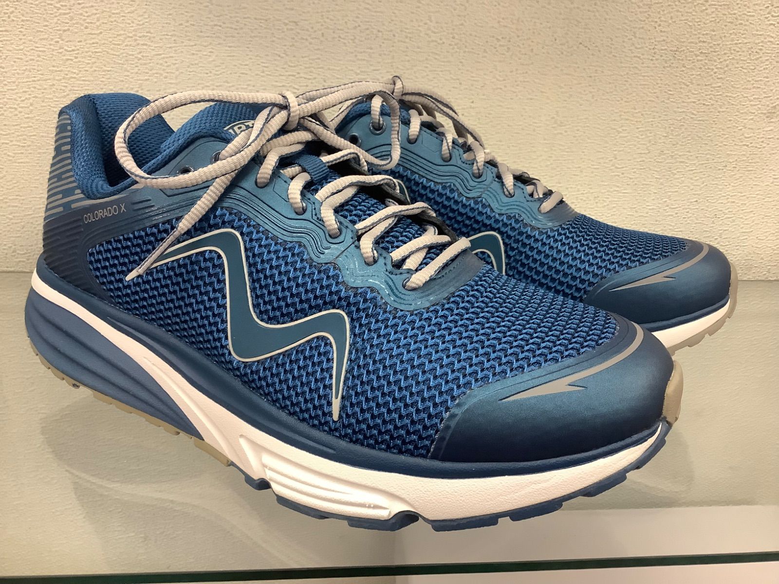 メンズスニーカーコンディショニングスニーカーMBTコロラドX 702639グレー ブルー26.0 cm