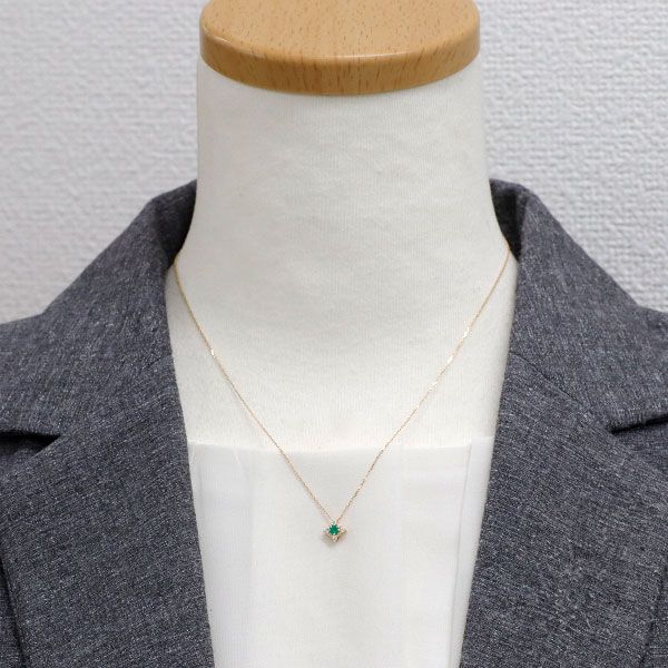ヴァンドーム青山 K18YG エメラルド ダイヤモンド ペンダント