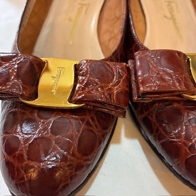 フェラガモ SalvatoreFerragamo Vara ヴェラ クロコ型押しカーフレザー