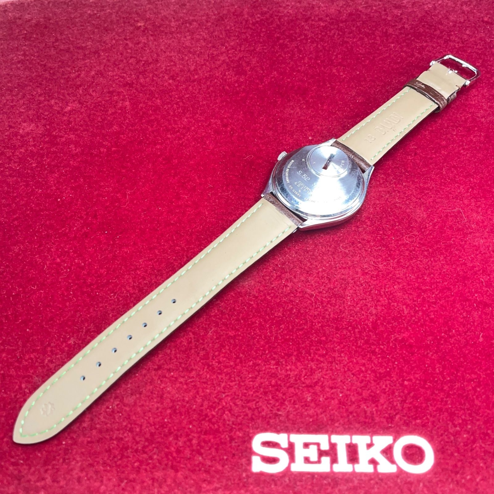 1976年製 SEIKO TYPEⅡ 高級 クォーツ 電池交換済 日本製 ヘソ付 