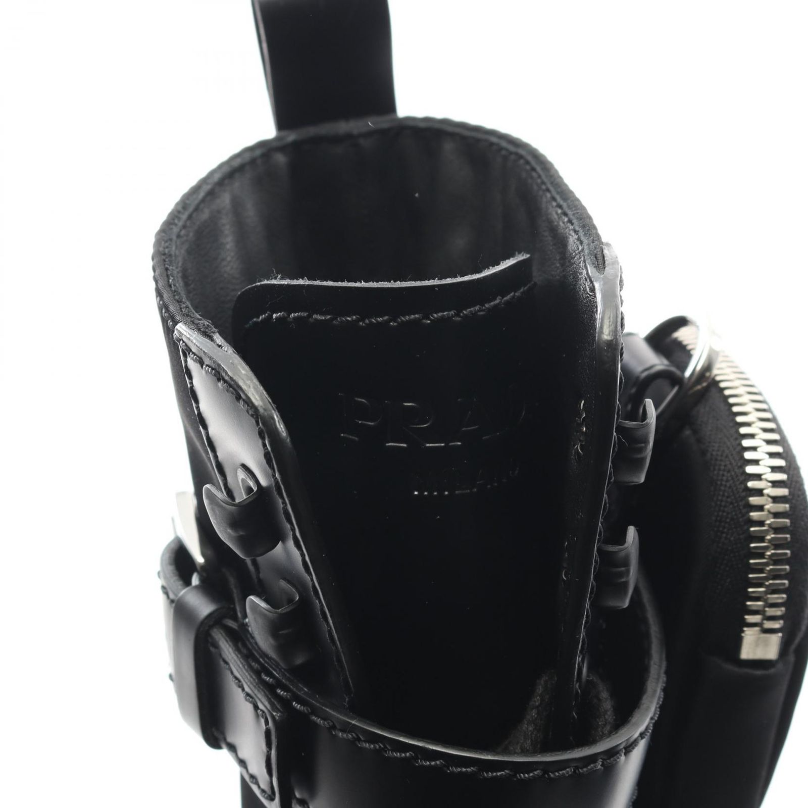 ナイロン レザー