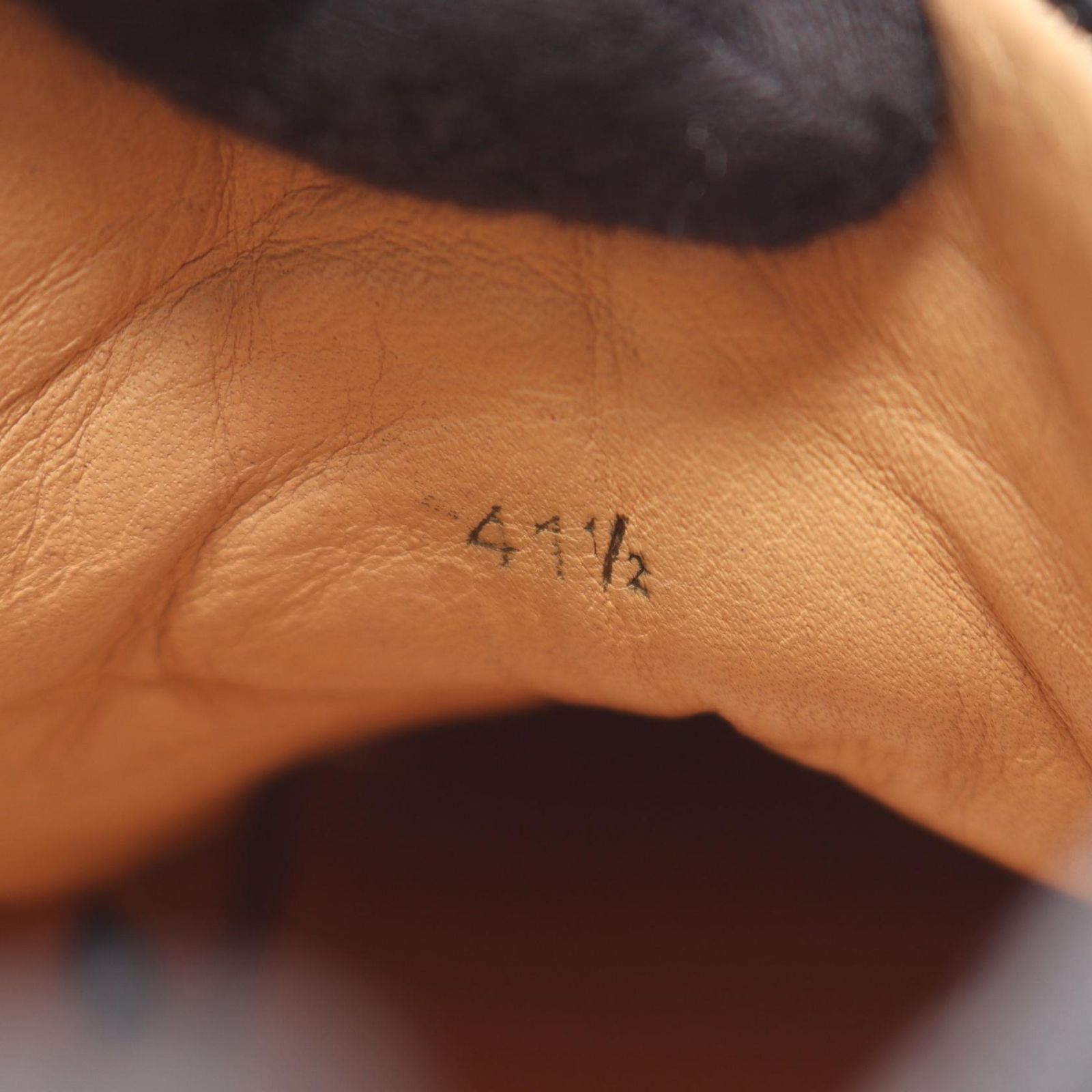 クリスチャンルブタン Christian