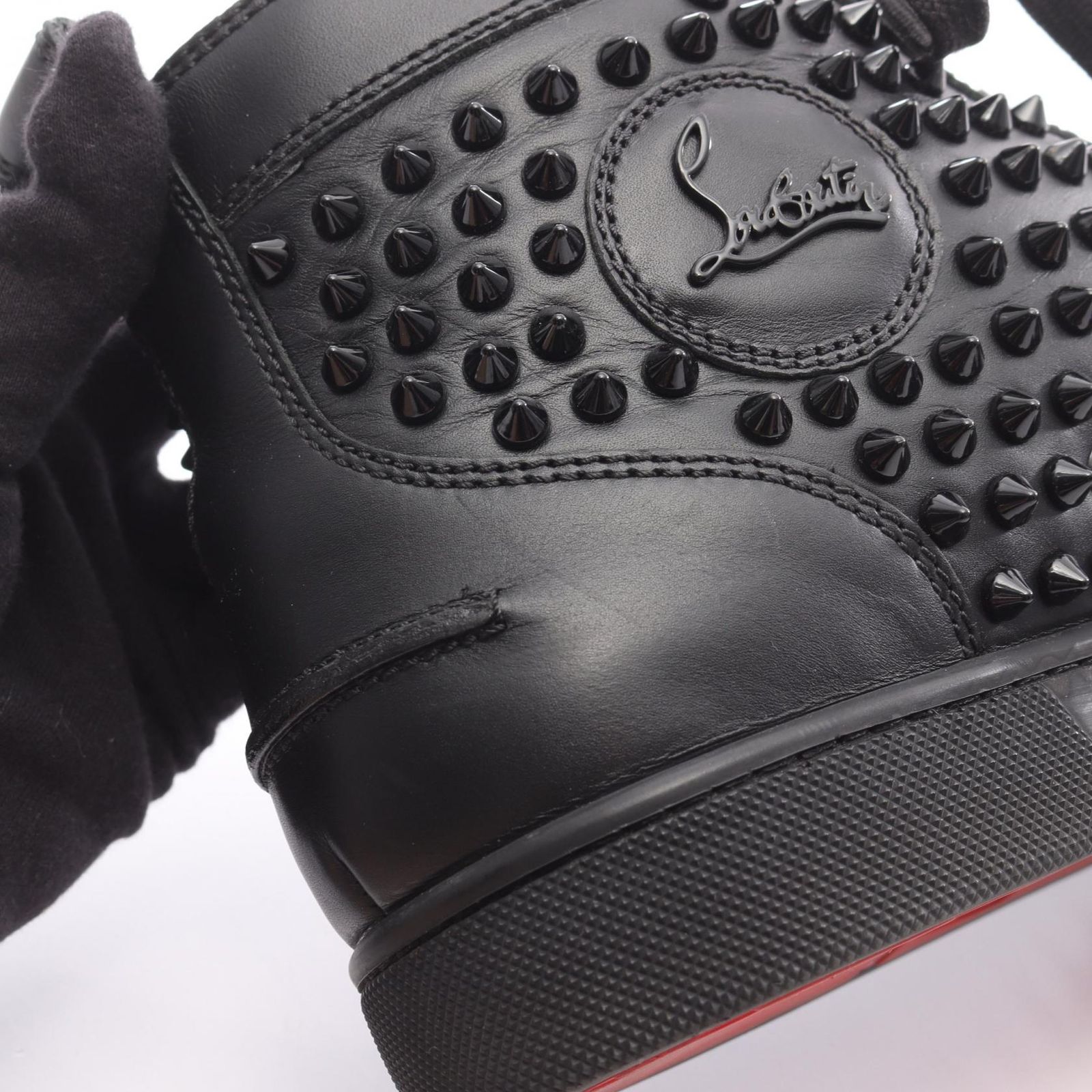 クリスチャンルブタン