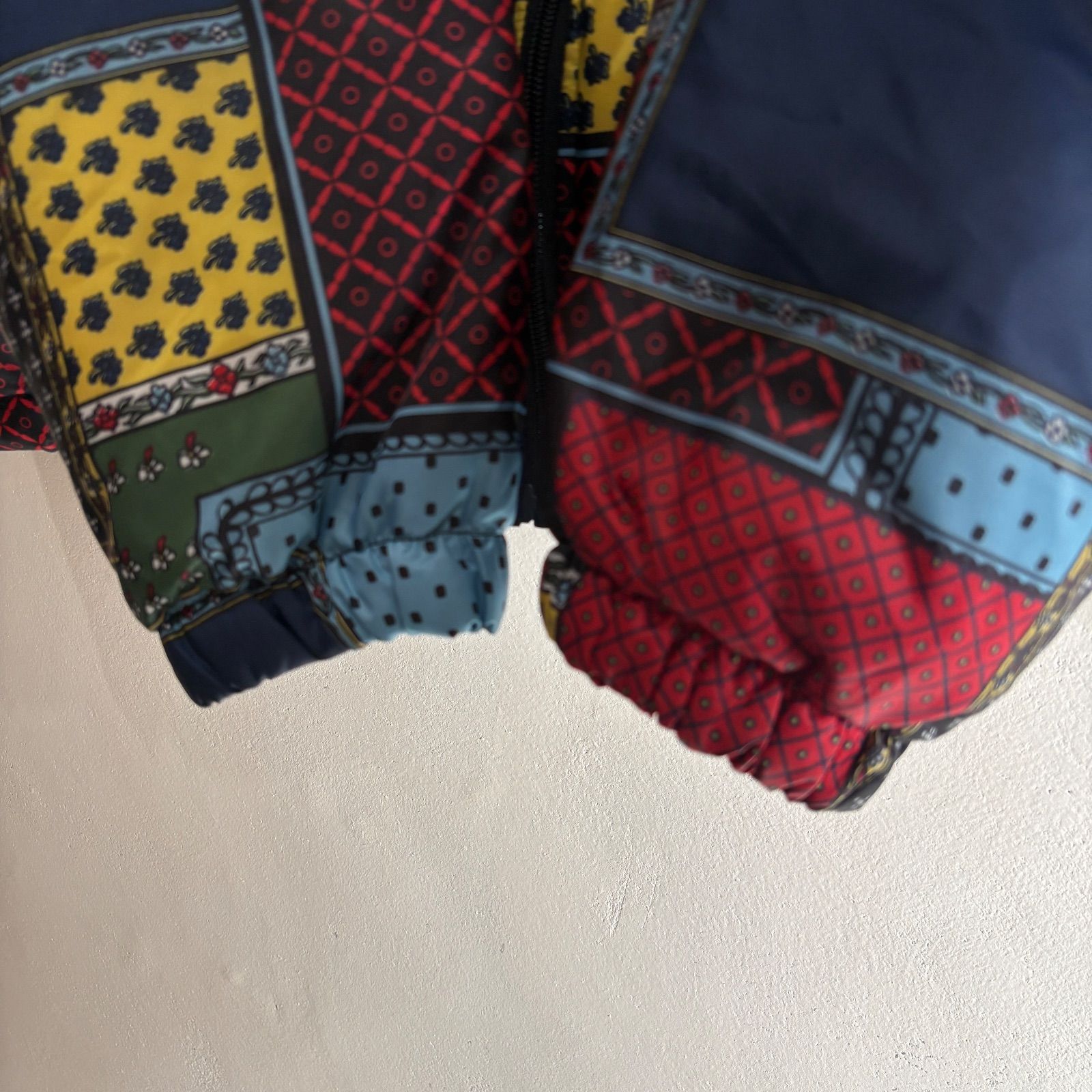 ステューシー　パッチワーク柄ダウン 新品☆Stussy☆パッチワークダウンジャケット／Lサイズ／Patchwork