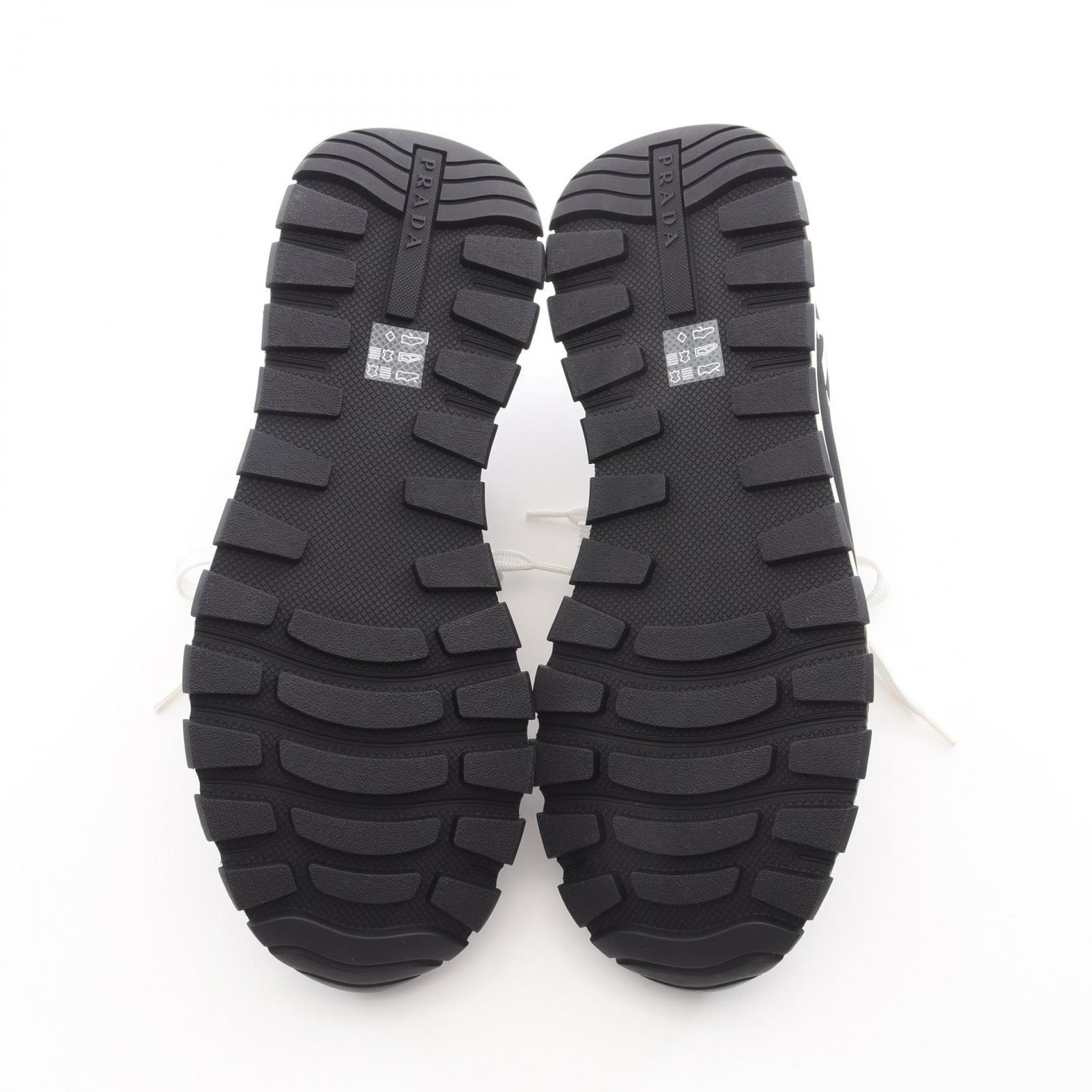 スニーカー RE-NYLON