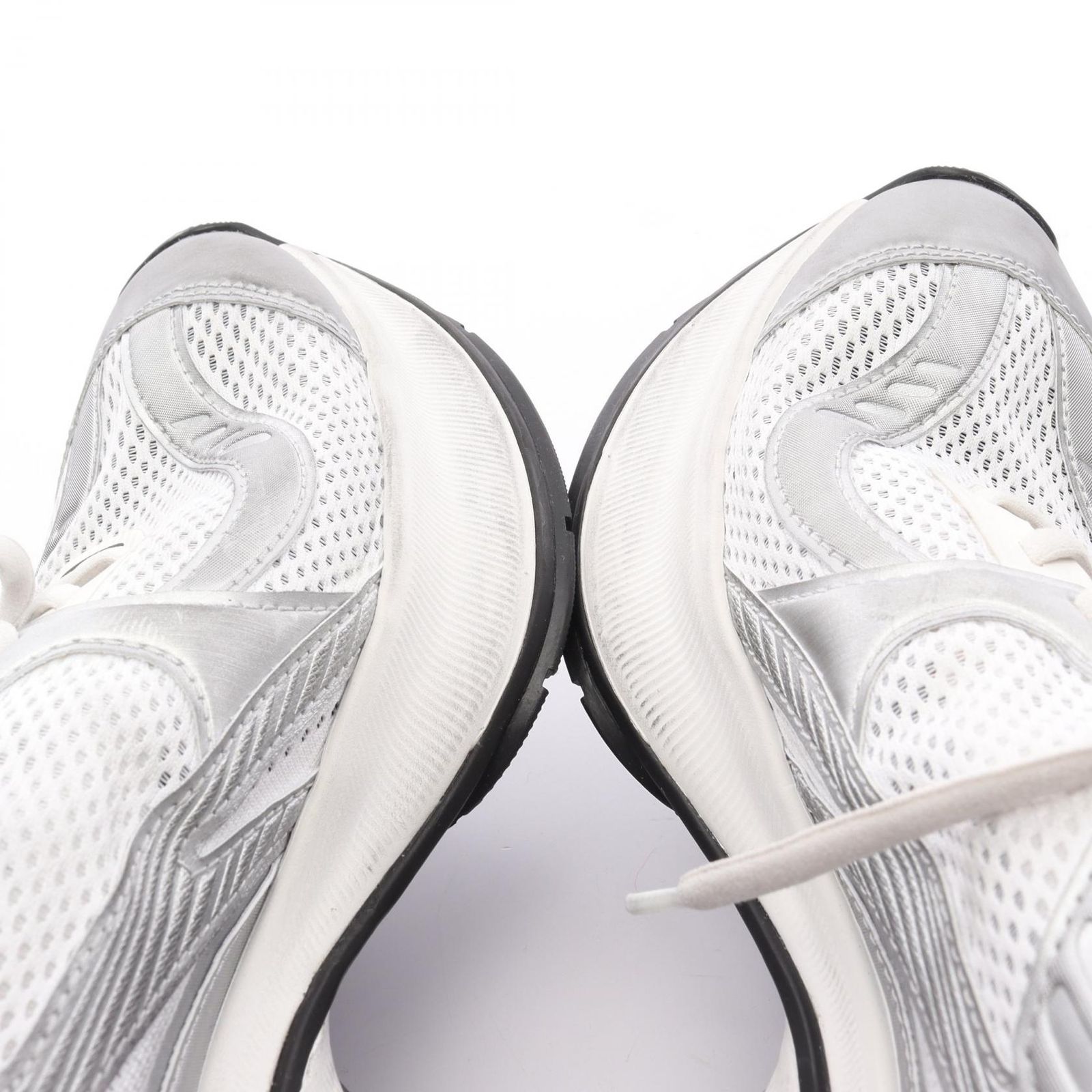 スニーカー CIRCUIT