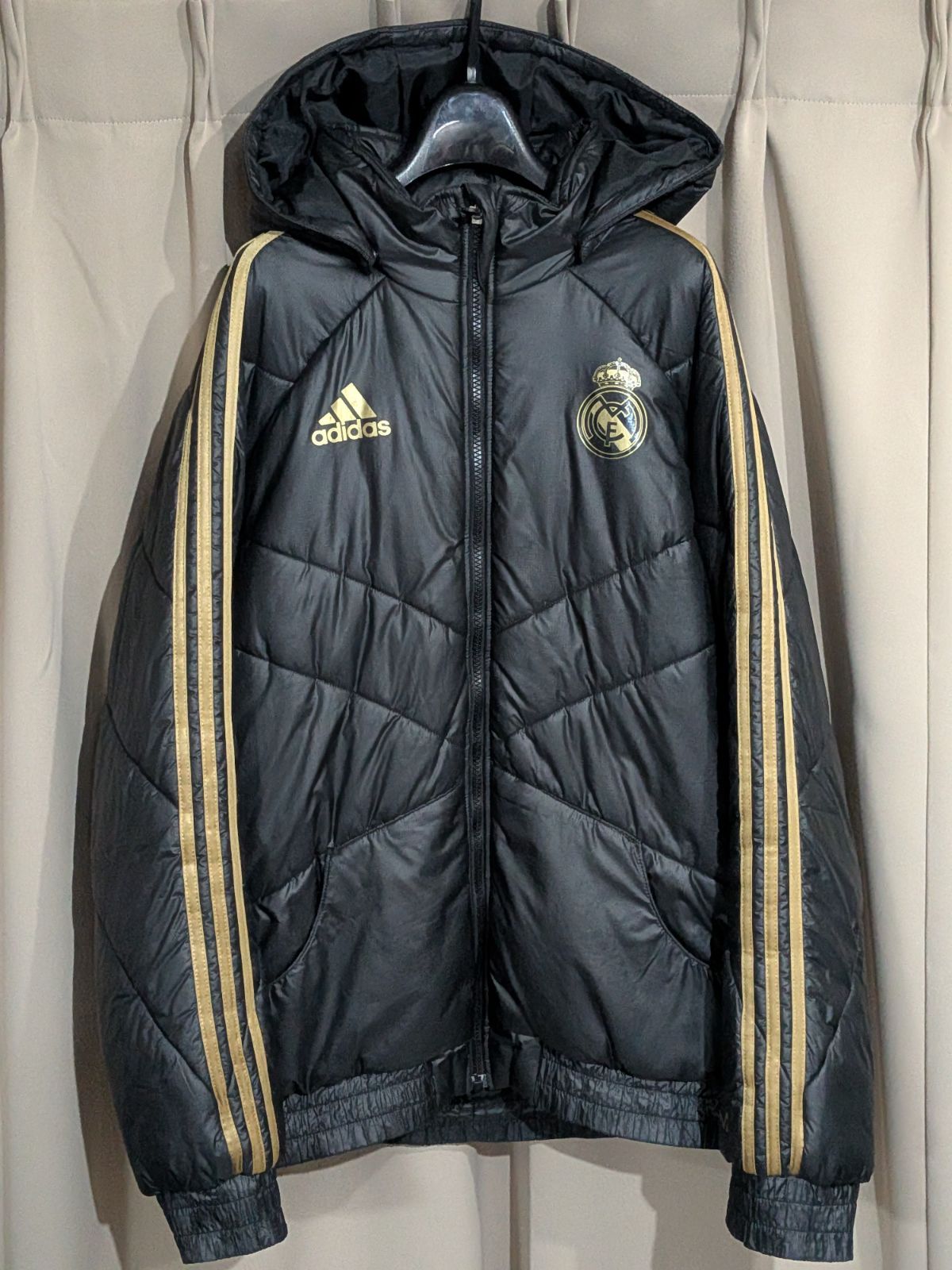 adidas Real Madrid ベンチコート 黒金 ADIDAS|ベンチコート|【ハードオフ公式通販】オフモール|1040020000037968