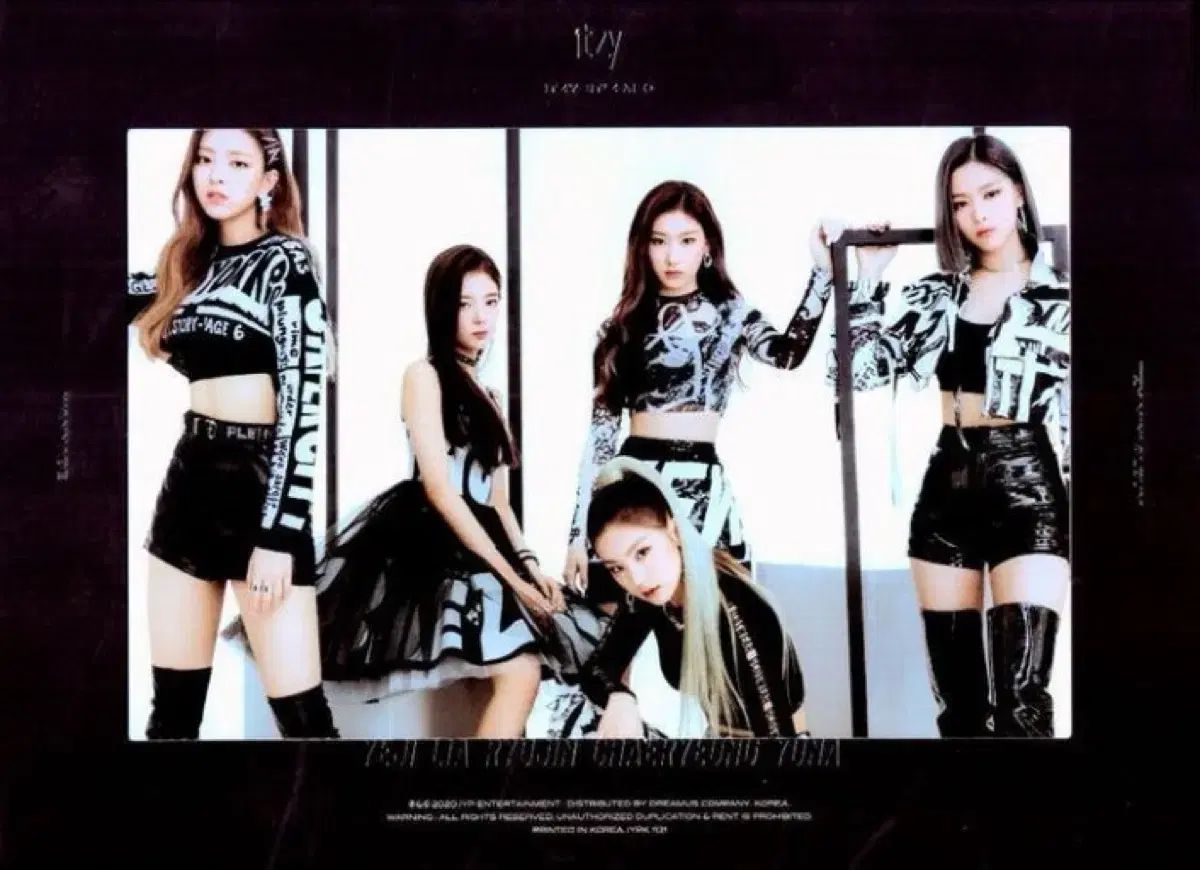 ITZY イッチ ー It z ME サイン入り