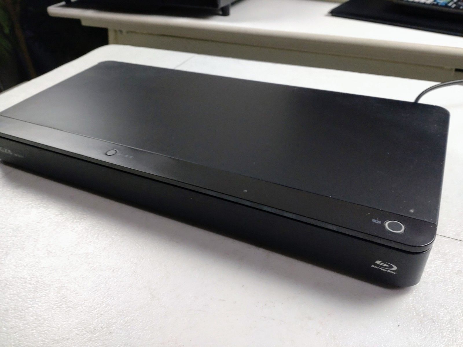 12748-01 TOSHIBA 東芝 プログレッシブ対応 HDD＆ブルーレイディスクレコーダー 500 GB DBR-Z 410 2014年製 2番組同時録画 リモコン付き 通電 済