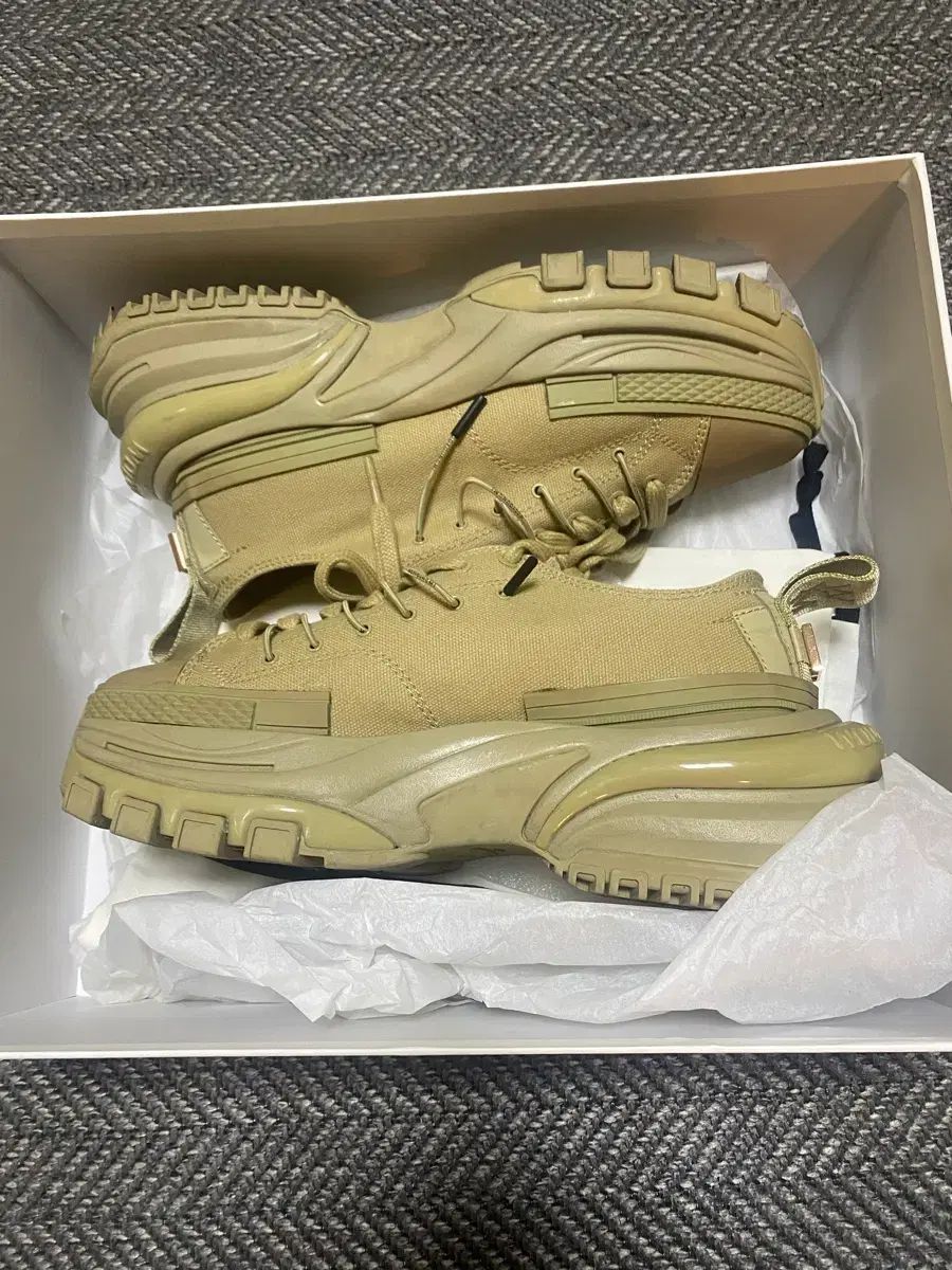 42 ウーヨンミ 21 fw ダブルレイ ベイジ