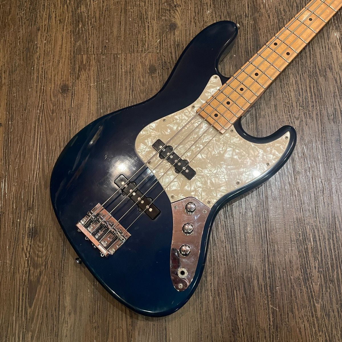 Bacchus BJB-98 JIRO エレキベース Electric Bass バッカス