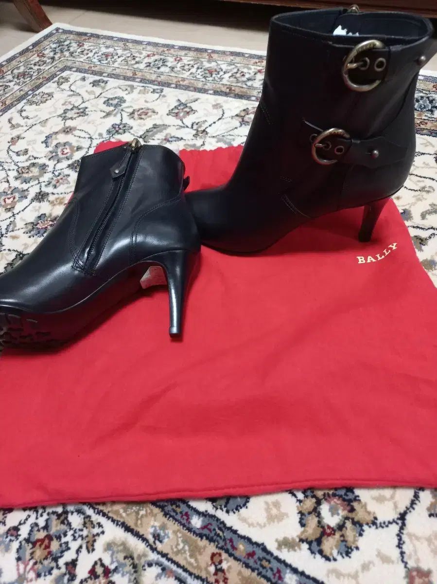 BALLY バリー ブラック アンクル ブーツ