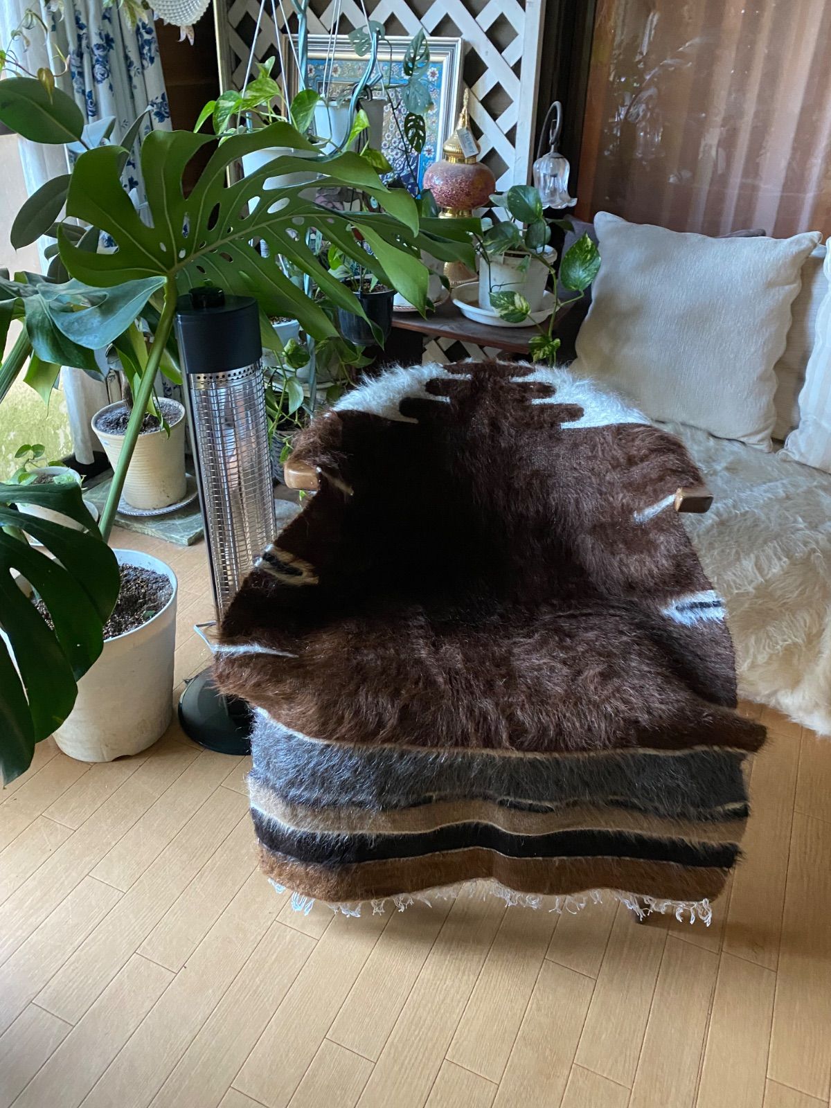 艶々感が違う！40年ほど前に織られたセミアンティークシイルトバッタ