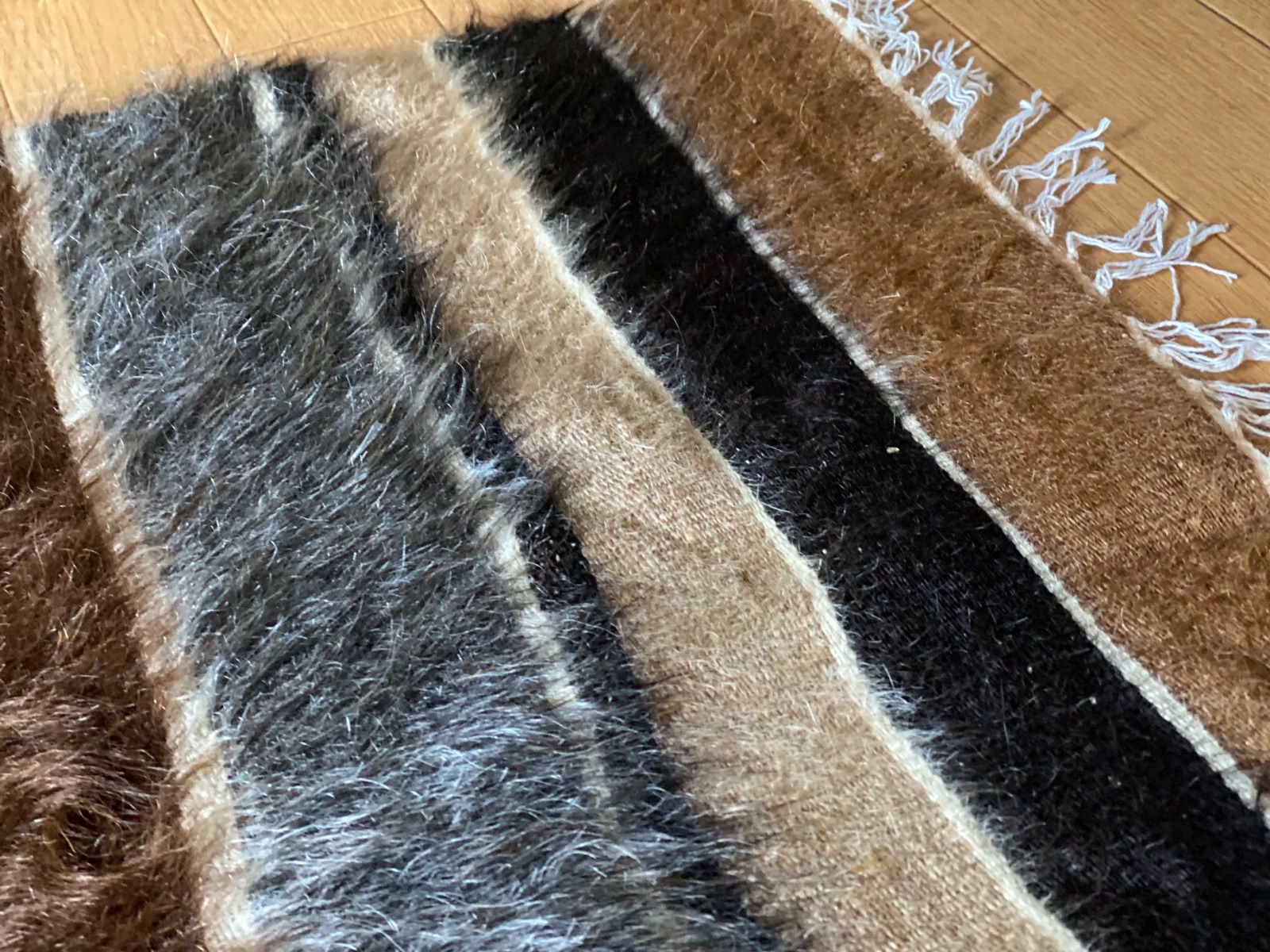 艶々感が違う！40年ほど前に織られたセミアンティークシイルトバッタ