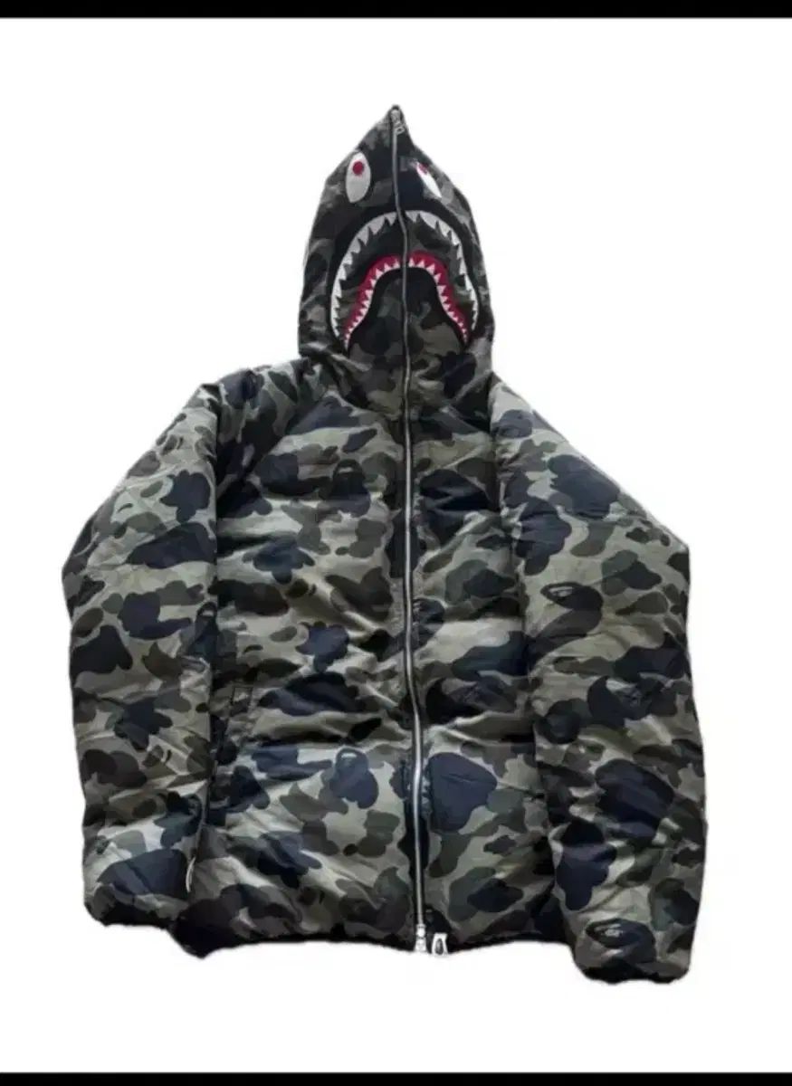 Bape シャーク WHO ダウン 2 XL サイズ