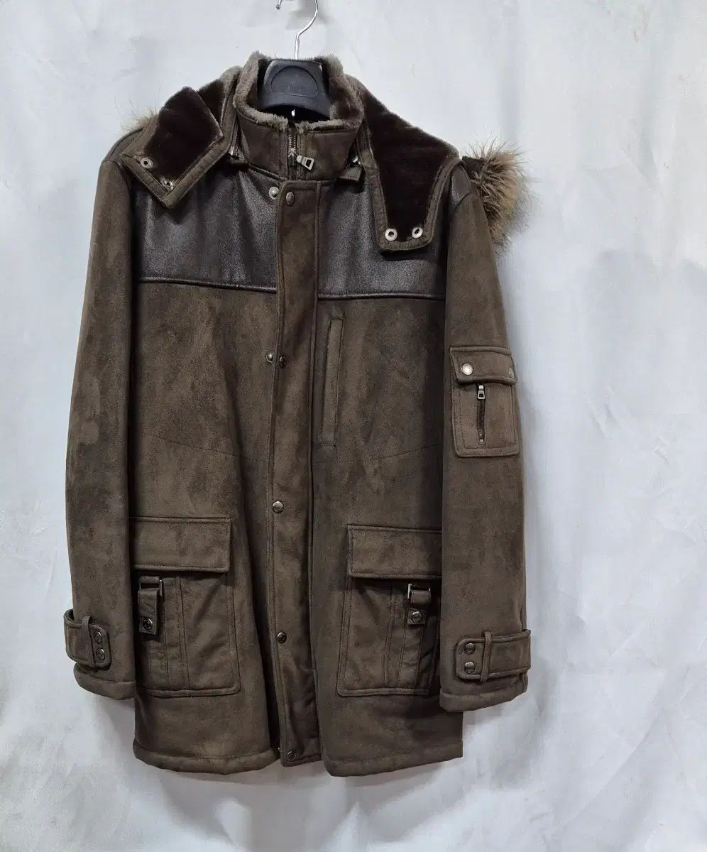 HUM メンズ ブラウン スウェード ムートン マウンテンパーカー アウター 100