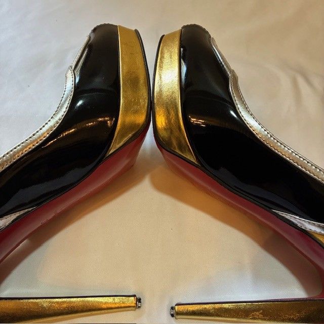 ルブタン CHRISTIAN LOUBOUTIN オープントゥ パンプス ゴールド