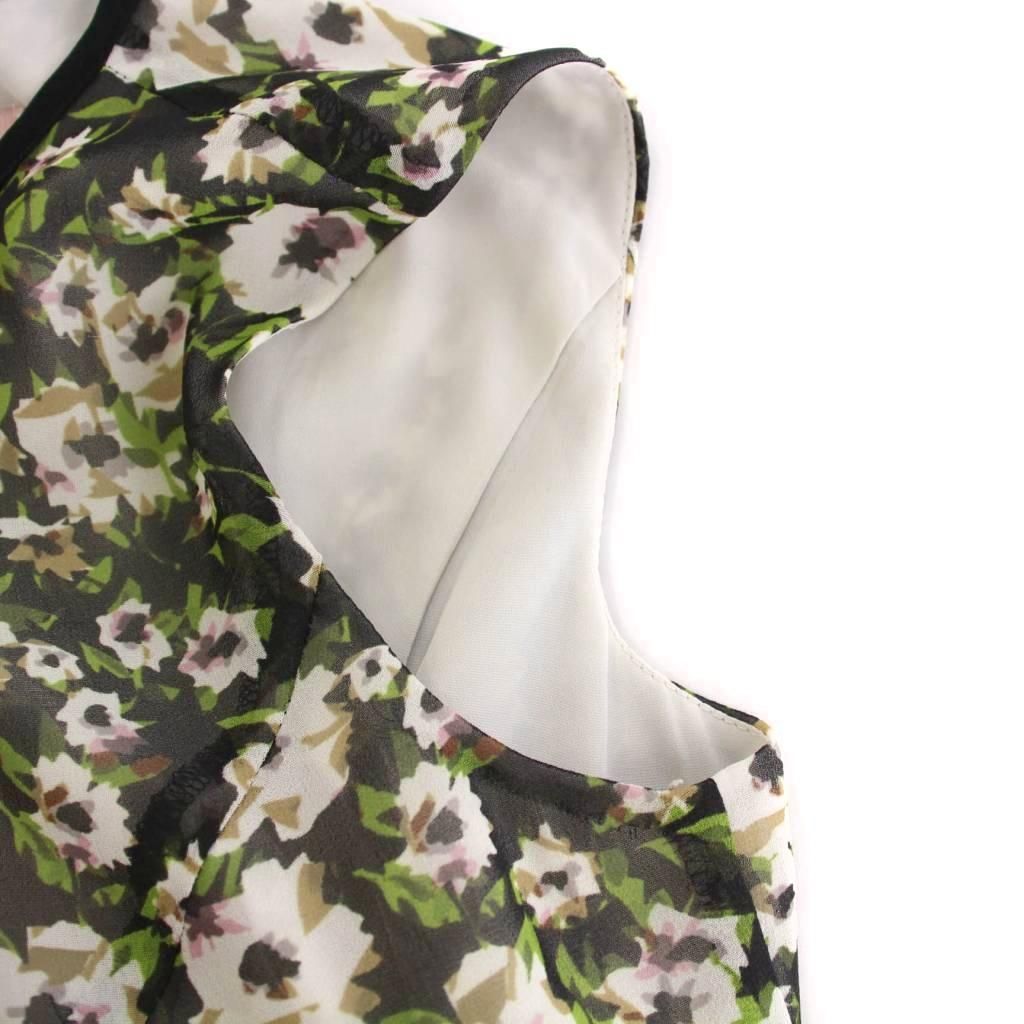 【中古】トッカ TOCCA 24SS PONPON MUM ドレス ワンピース ひざ丈 小花柄 2 黒 ブラック 白 緑 ノースリーブ トッカ TOCCA ワンピース ひざ丈 花柄 2 カーキ 黒 ブラック 白