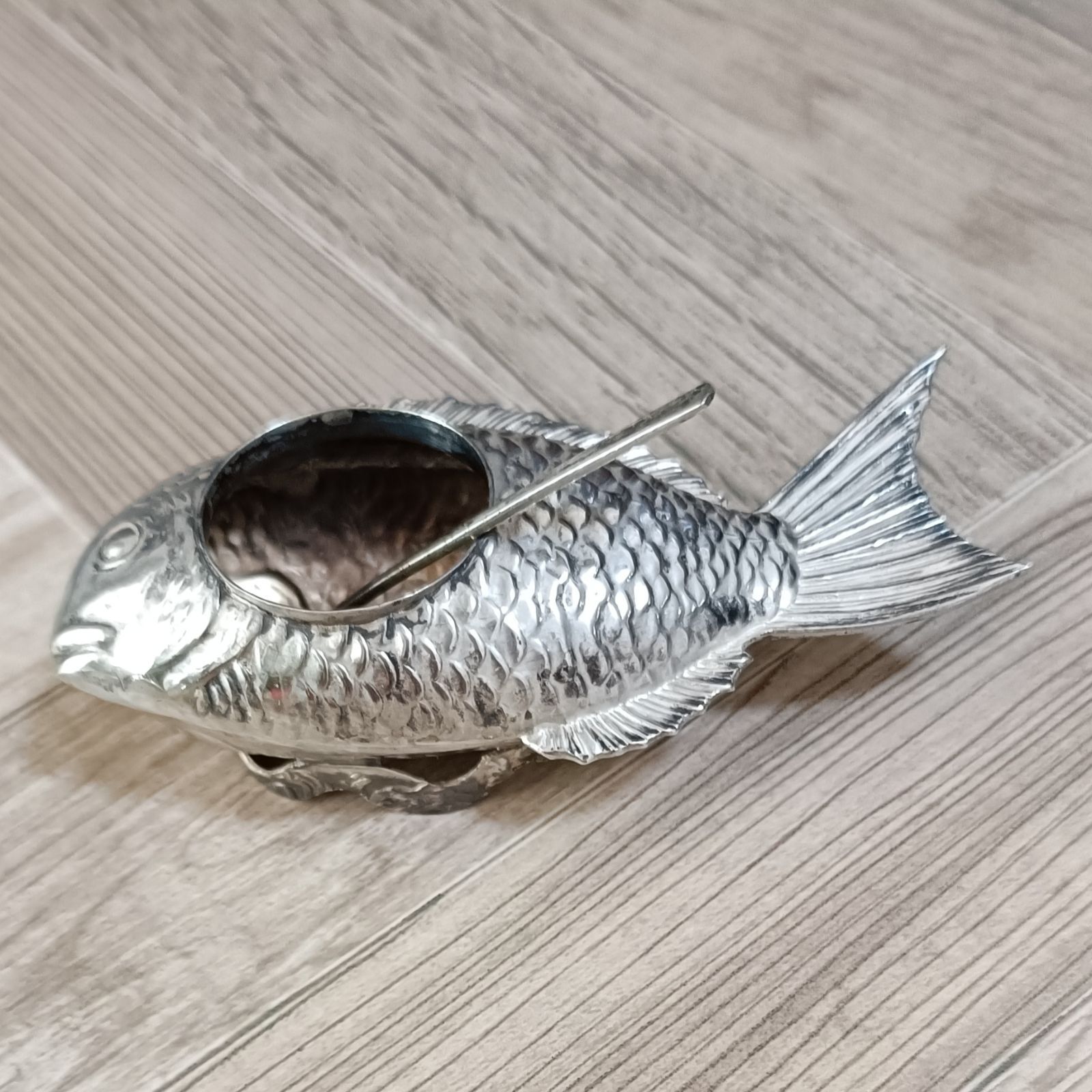 希少品純銀 昭和銀細工 鯛の形の塩入れ、マッカーサー記念館 魚