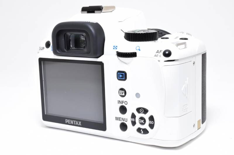 ★希少カラー 極上品★ PENTAX K-r 白×青 シャッター1692回 楽天市場】【公式店】PENTAX KF DA18-135レンズセット クリスタル