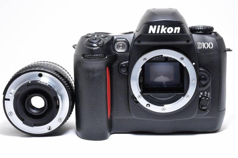実用品】Nikon ニコン D100 / AF NIKKOR 35-80mm 4-5.6D レンズキット