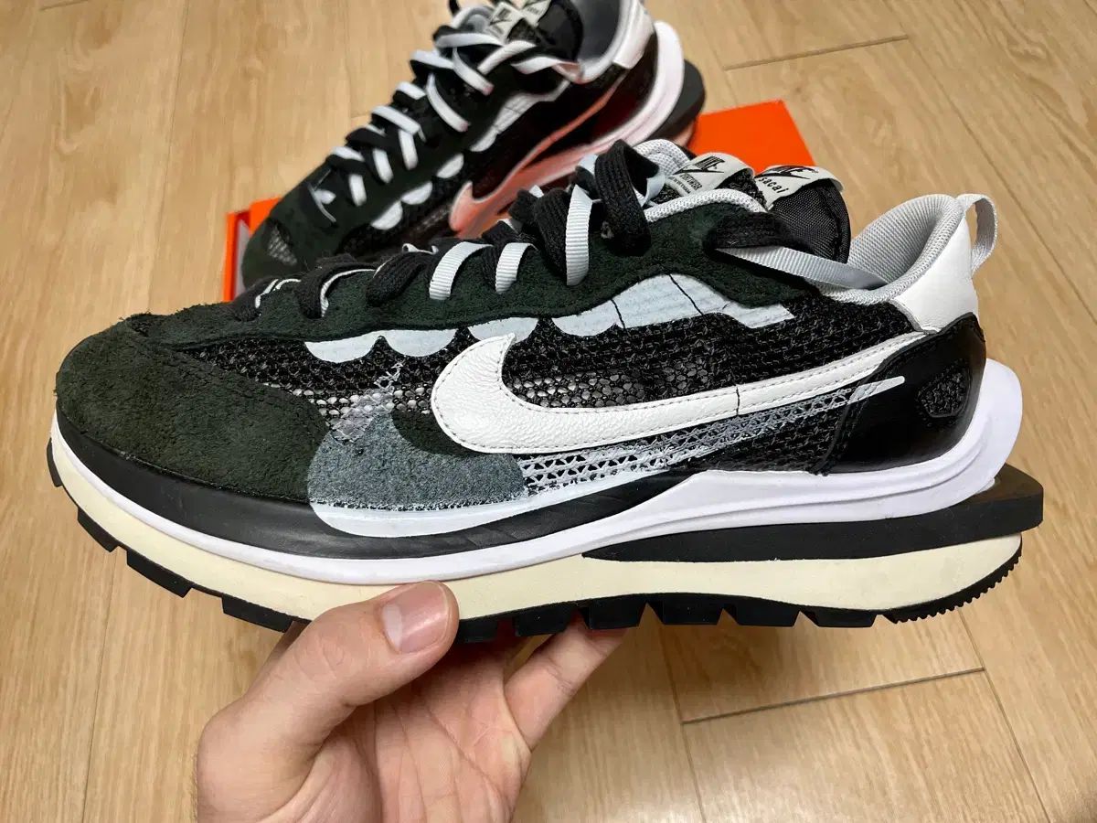 280 NIKE x SACAI ヴェイパーワッフル ブラック ホワイト