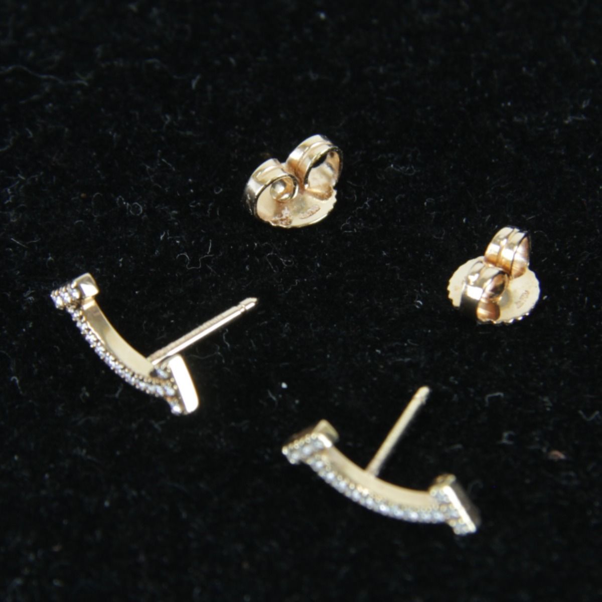 TIFFANY-Co. ティファニー 750 Tスマイル ミニ ピアス 1.6 g ケース有 K 18 ゴールド レディース シンプル 上品