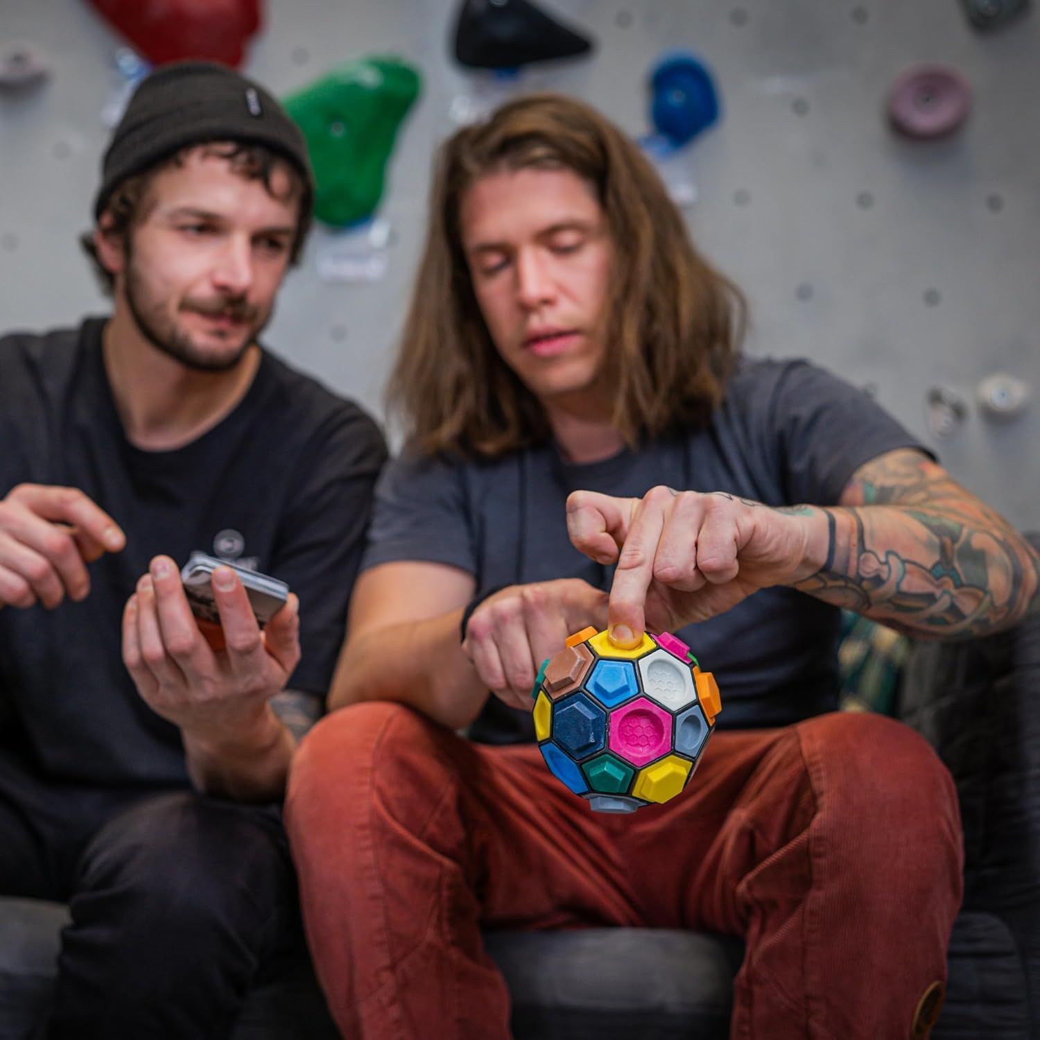 ボルダーボール ボルダリング クライミング トレーニング ホールド プロクライマー絶賛 指先保持力 集中力 創造力向上 13レベル 日本語アプリ対応|軽量|サスティナブル素材|室内外で使用可|子供?大人対応 家族で楽しめる プレ