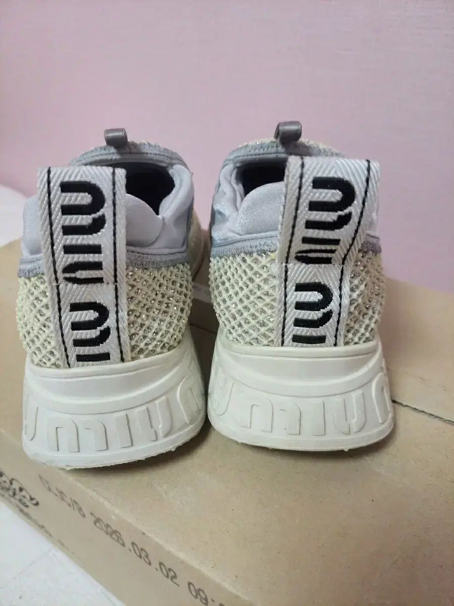 在庫処分 状態良し ミュウミュウ ジュエリー クリスタル シルバー スリッポン スニーカー プリンセス