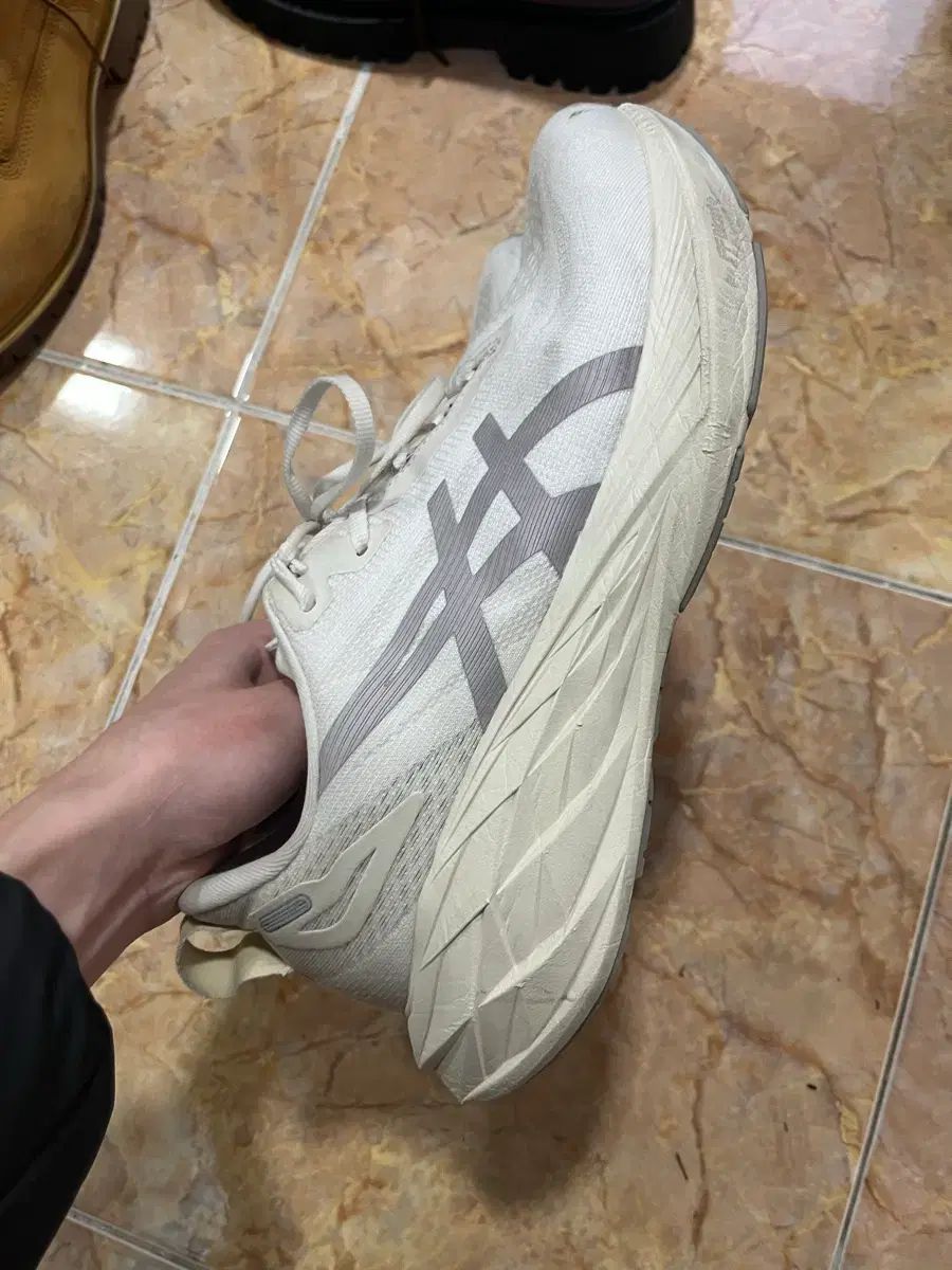 アシックス SUPERBLAST