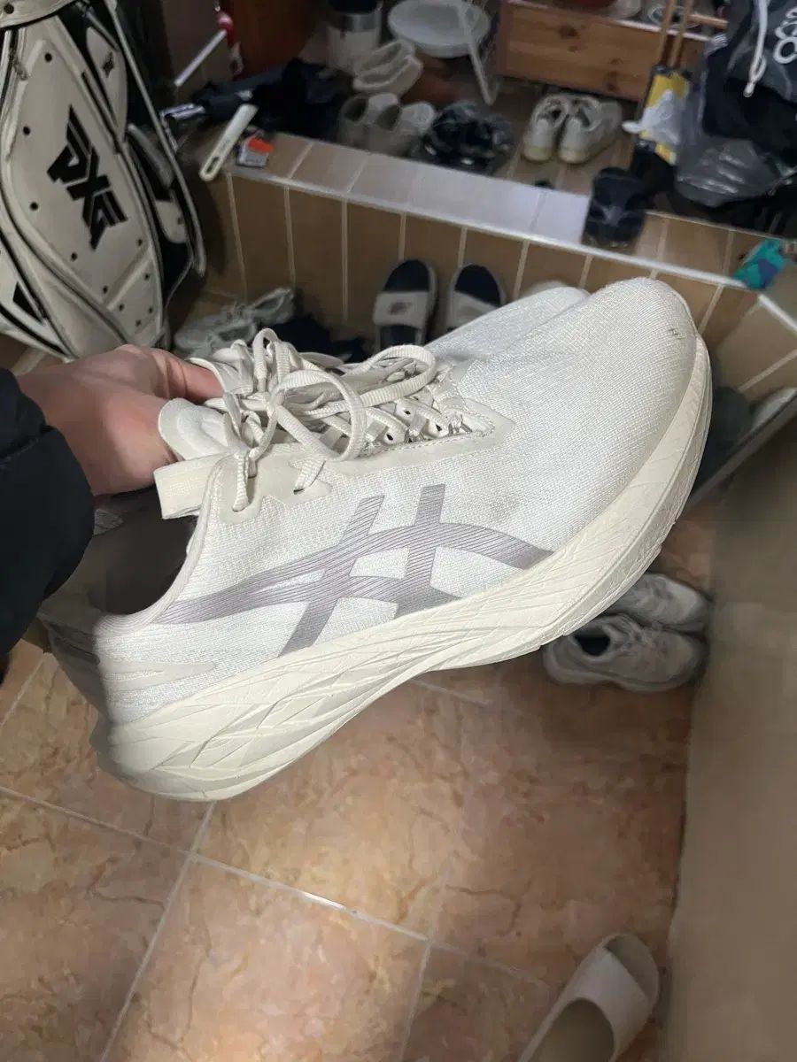 アシックス SUPERBLAST ランニングシューズ