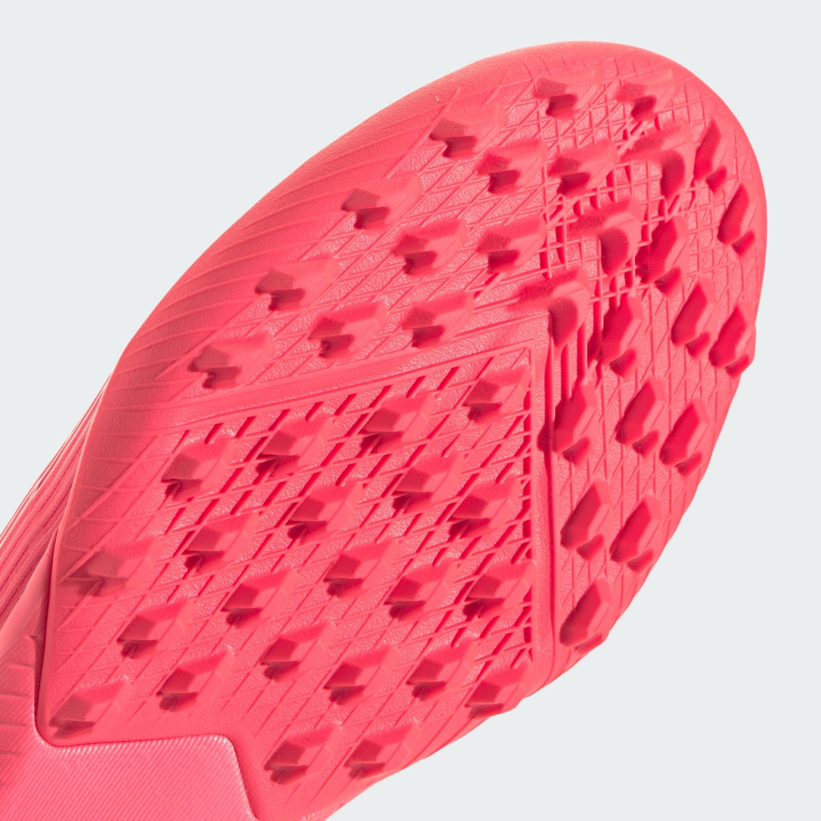 アディダス フットサルシューズ