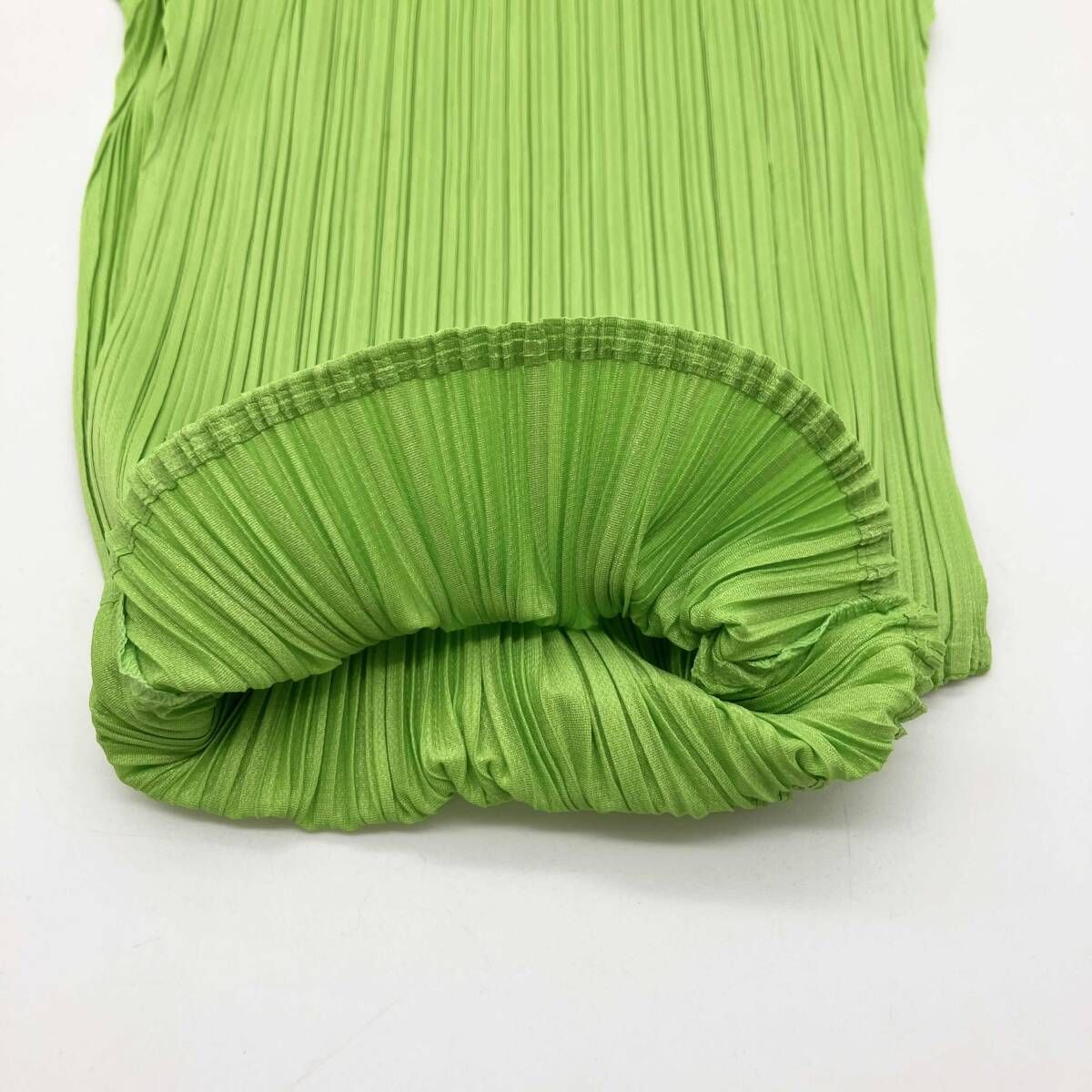 PLEATS PLEASE ISSEY MIYAKE プリーツプリーズイッセイミヤケ