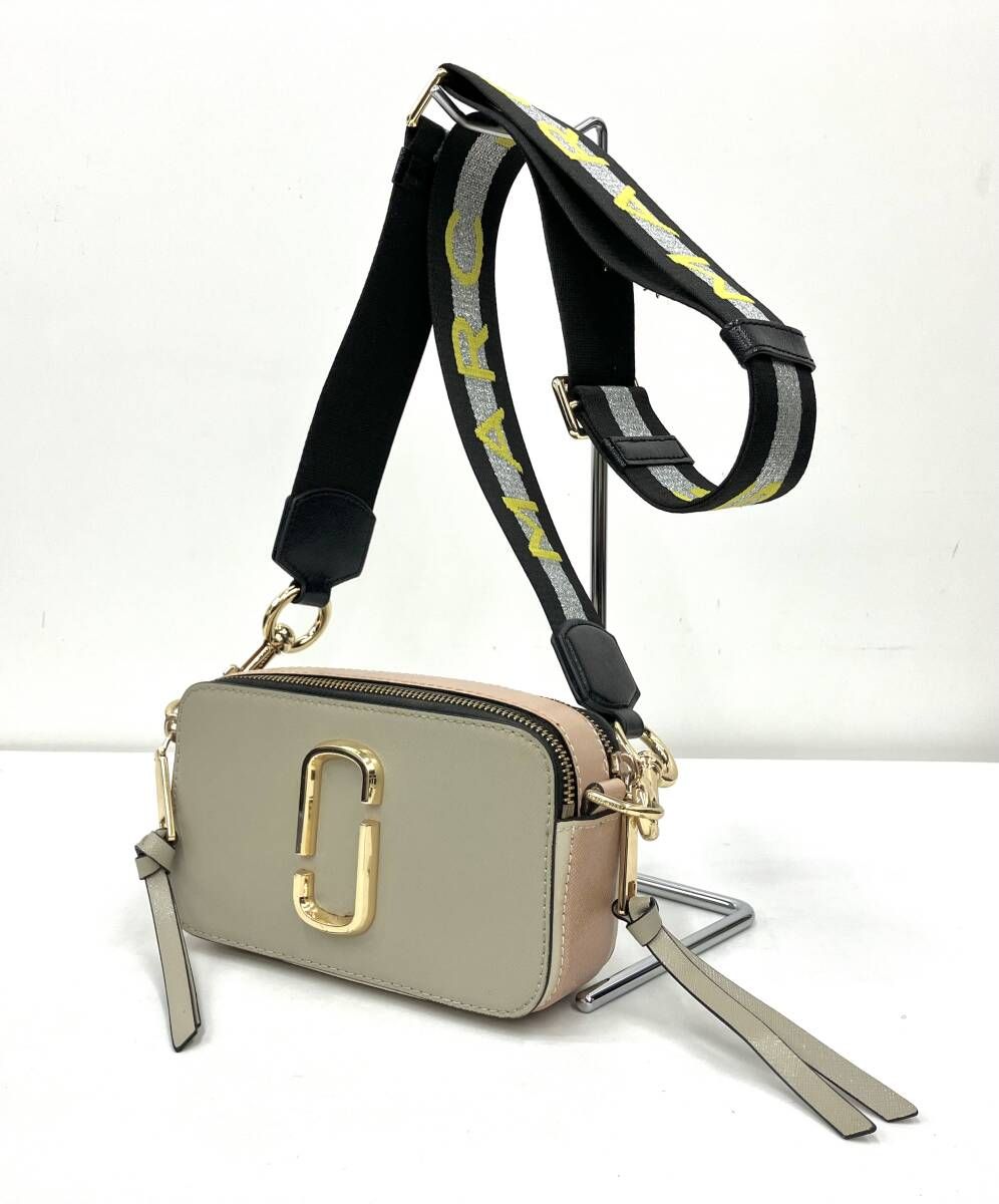 MARC JACOBS マークジェイコブス THE ザ スナップショット 088 グレー