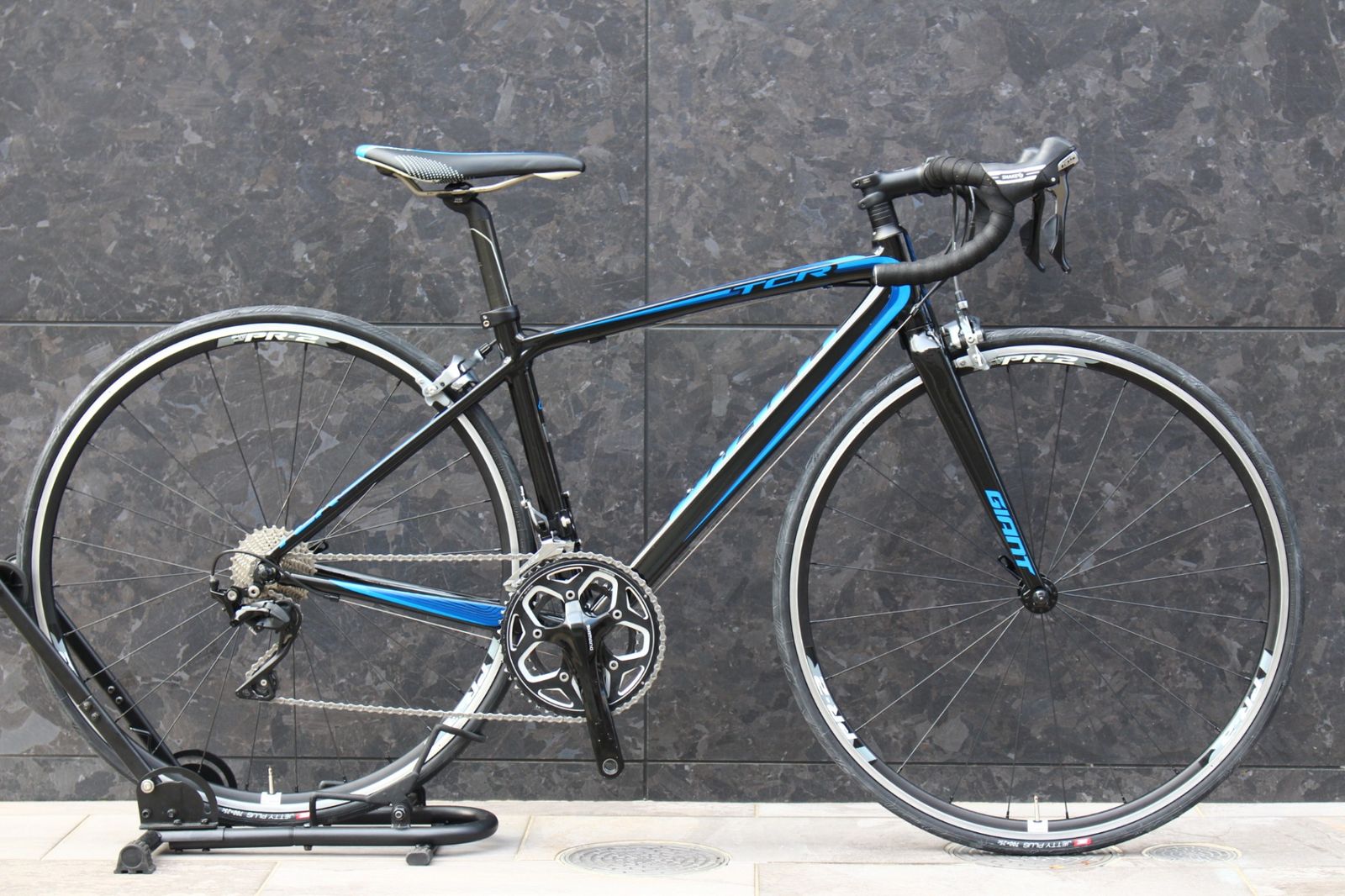 GIANT 「ジャイアント」 TCR0 2015年モデル ロードバイク8.8kg GIANT 「ジャイアント」 TCR0 2015年モデル ロードバイク8.8kg GIANT