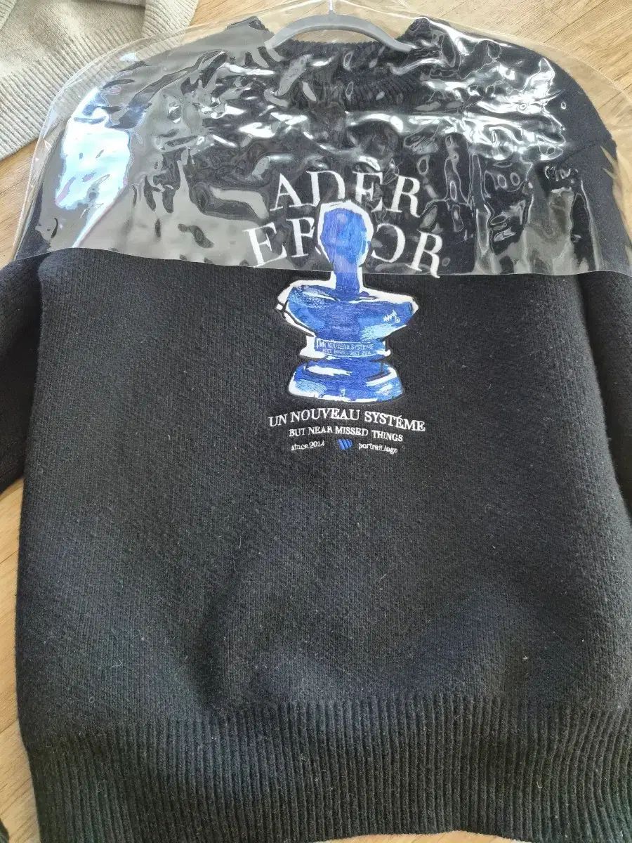 ADER ERROR Portraits トロフィー ロゴ ニット ブラック a 1