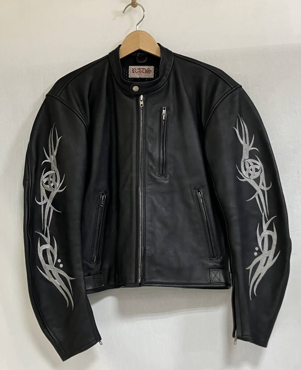 KADOYA RADS シングルライダース サイズL ブラック トライバル刺繍 KJXTL 牛革 韓国製 レザージャケット