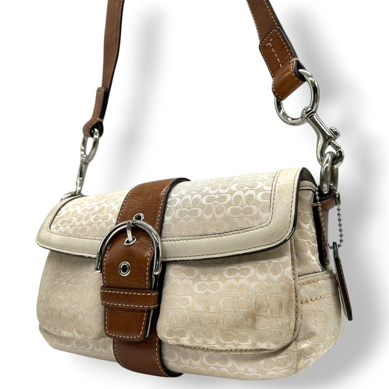 コーチ COACH ミニシグネチャー ショルダーバッグ 斜め掛け可 ポシェット キャンバス レザー ホワイト 白 ベージュ ブラウン 茶色 シルバー金具 ベルトデザイン 軽量 コンパクト レディース 普段使い カジュアル お出かけ 1466 U 3