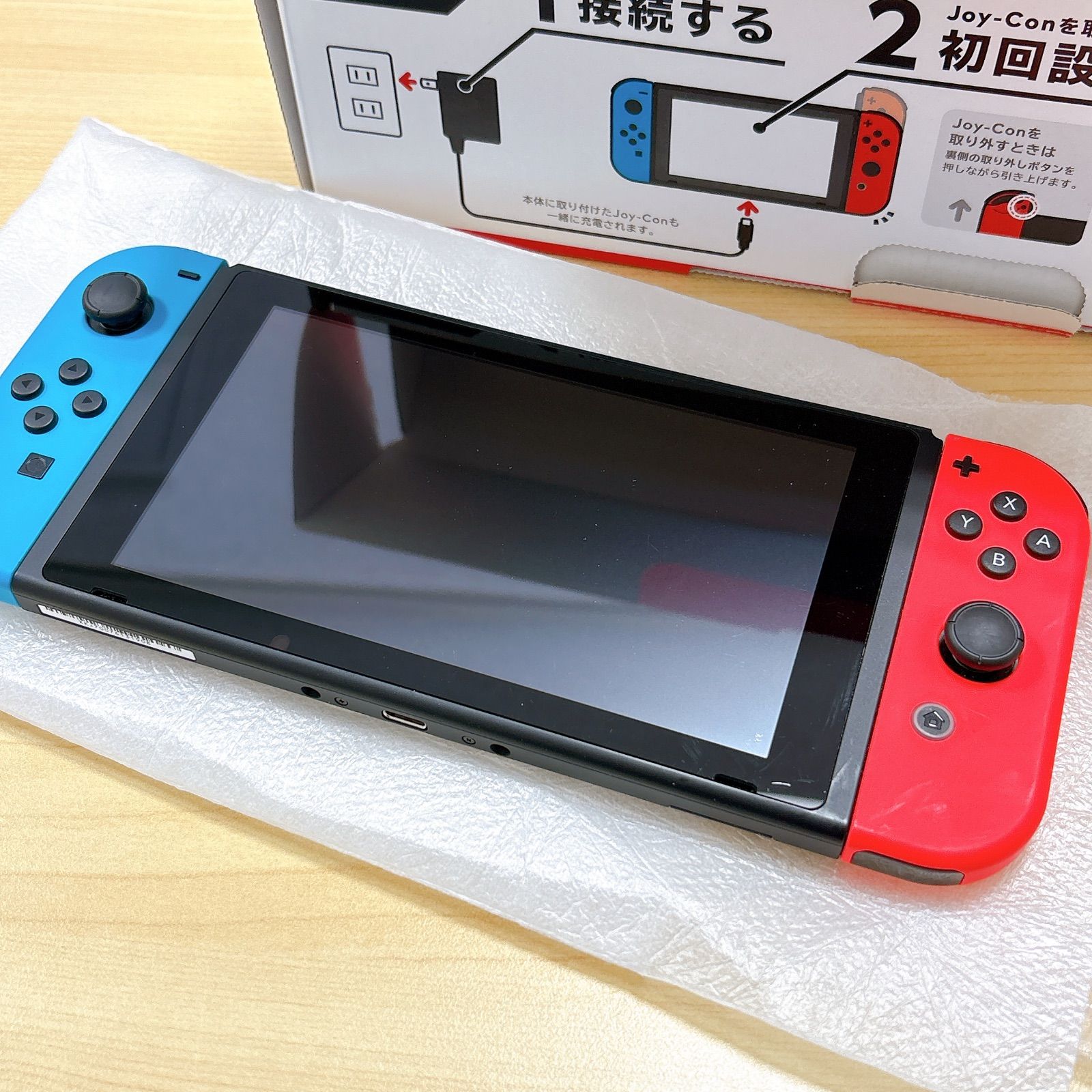 Nintendo Nintendo Switch 本体 赤/青 ジョイコン付き Switch 本体 赤