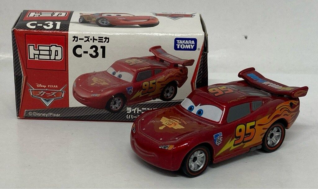 タカラトミー カーズ トミカ ライトニング マックィーン(パーティー