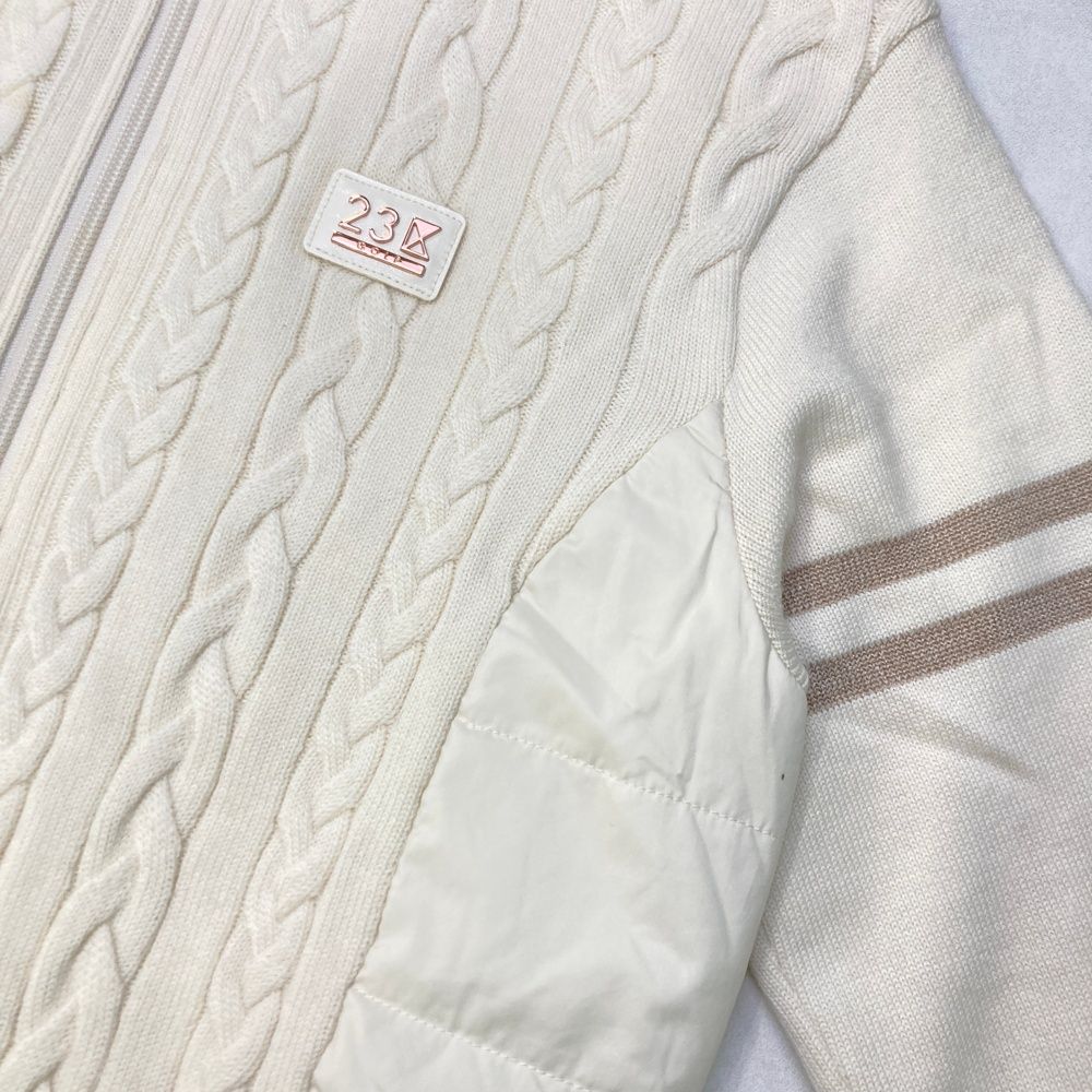 サイズ：M-L 23区GOLF ニジュウサンクゴルフ ニット切替 中綿 長袖