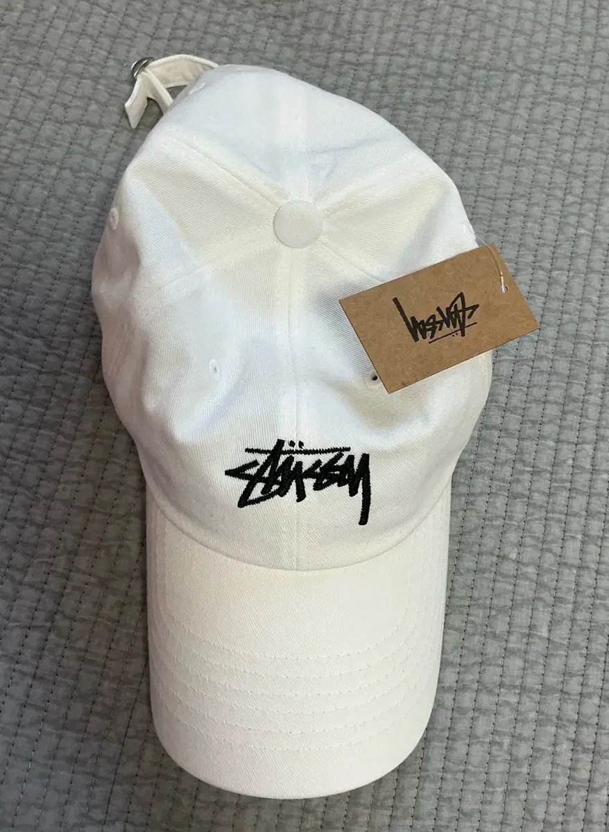 STUSSY 白 帽子 安く売ります