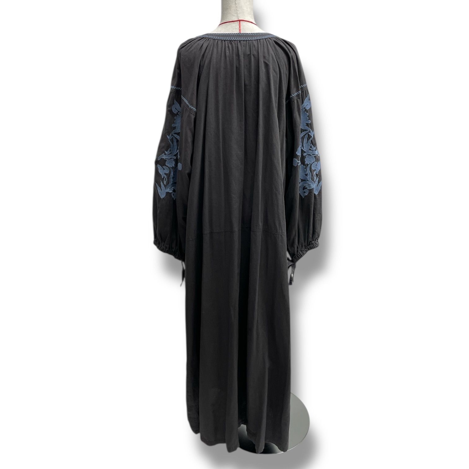 Sara Mallika サラマリカ Cotton Linen Big Flower Embroidery Dress 