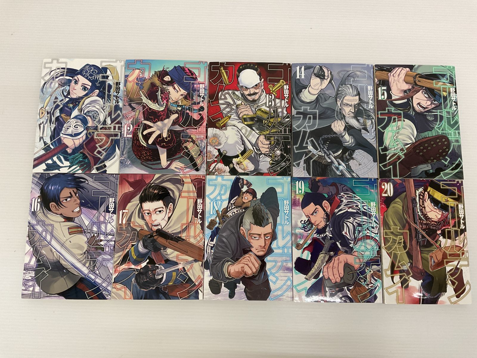 ゴールデンカムイ　まとめセット‼︎ N005[08]Y4163(セットコミック) ゴールデンカムイ 全31巻 完結セット