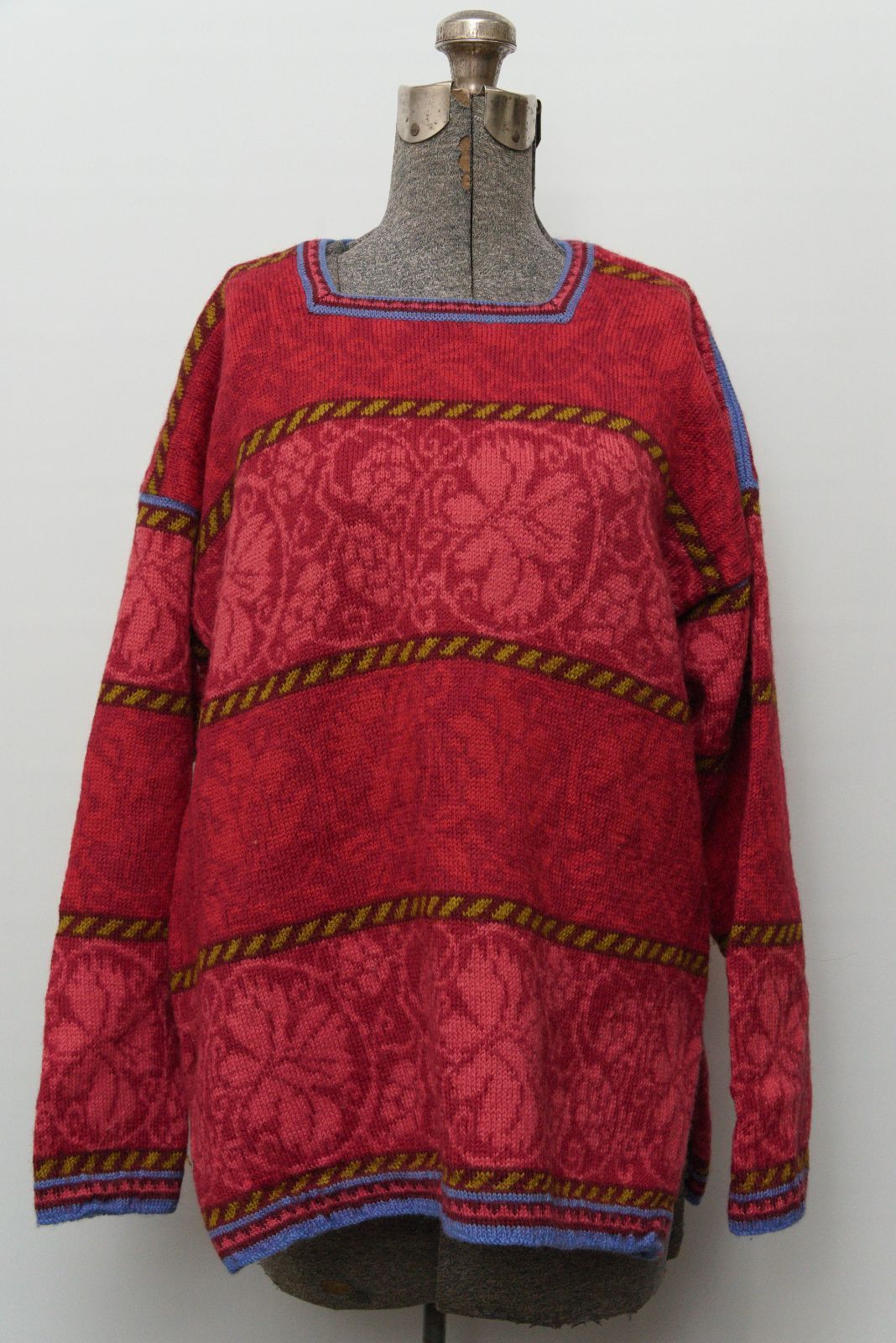 ユーロ 古着 OLEANA スクエアネックセーター 総柄